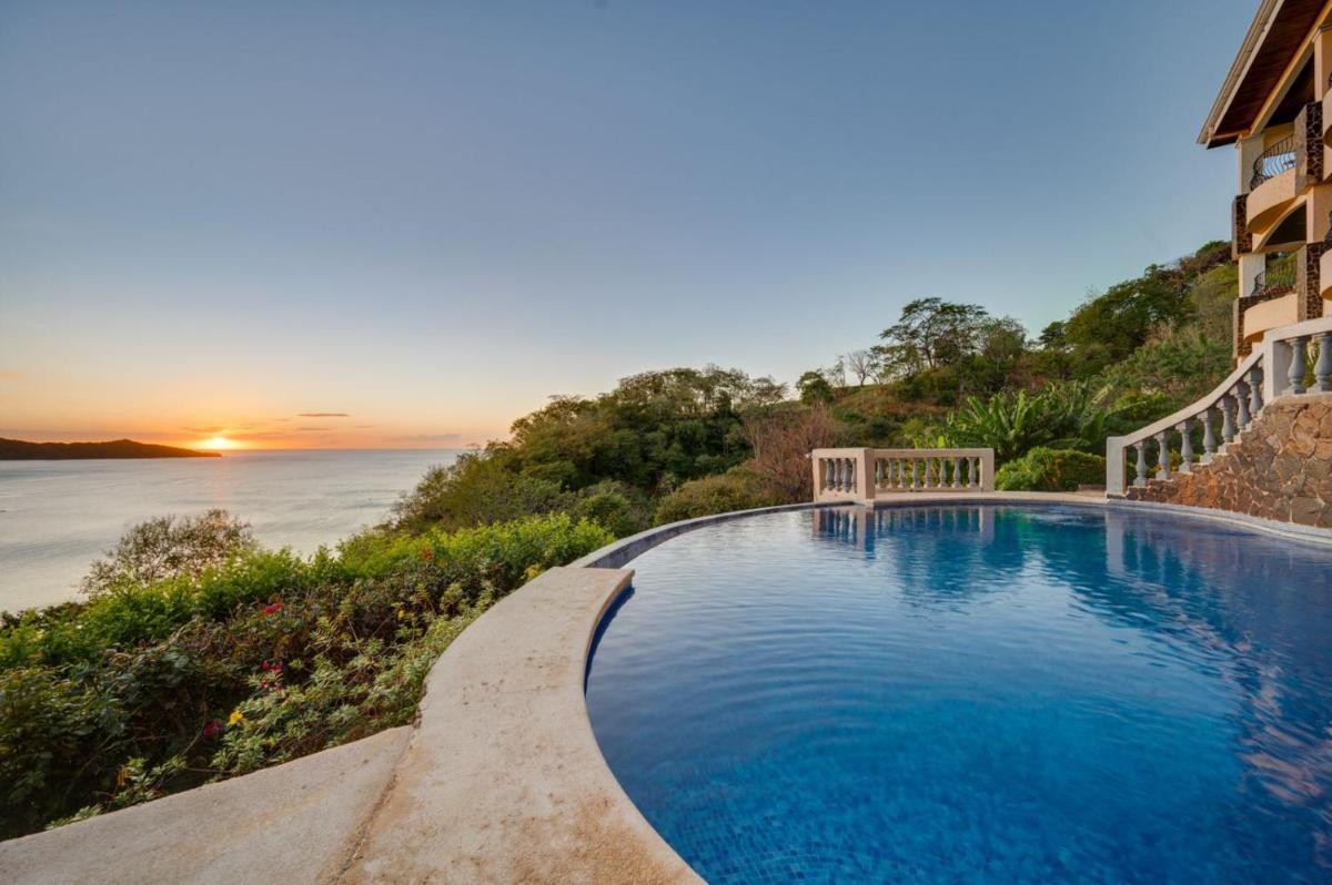 Playa Flamingo Towers Cliffside Retreat Endless Views Sunsets