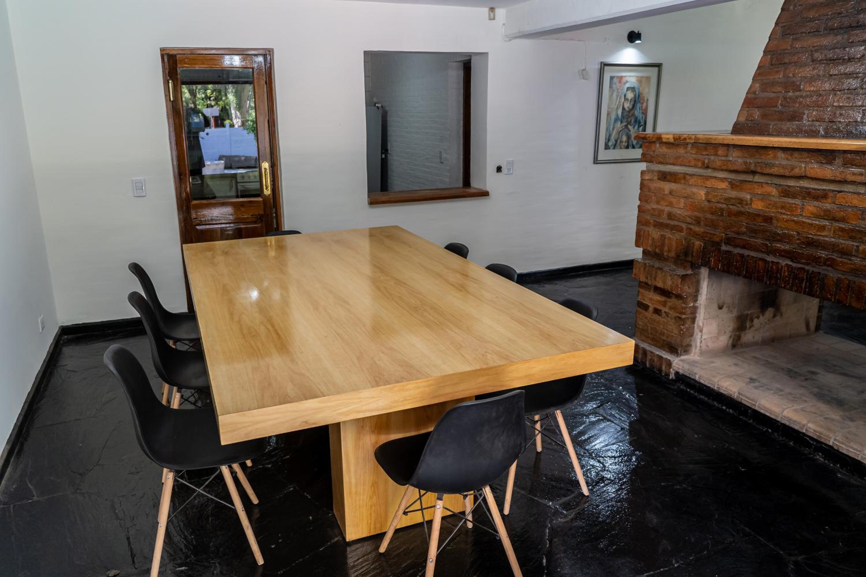 ArquiArts - Hermosa casa para 16p con pileta y jacuzzi
