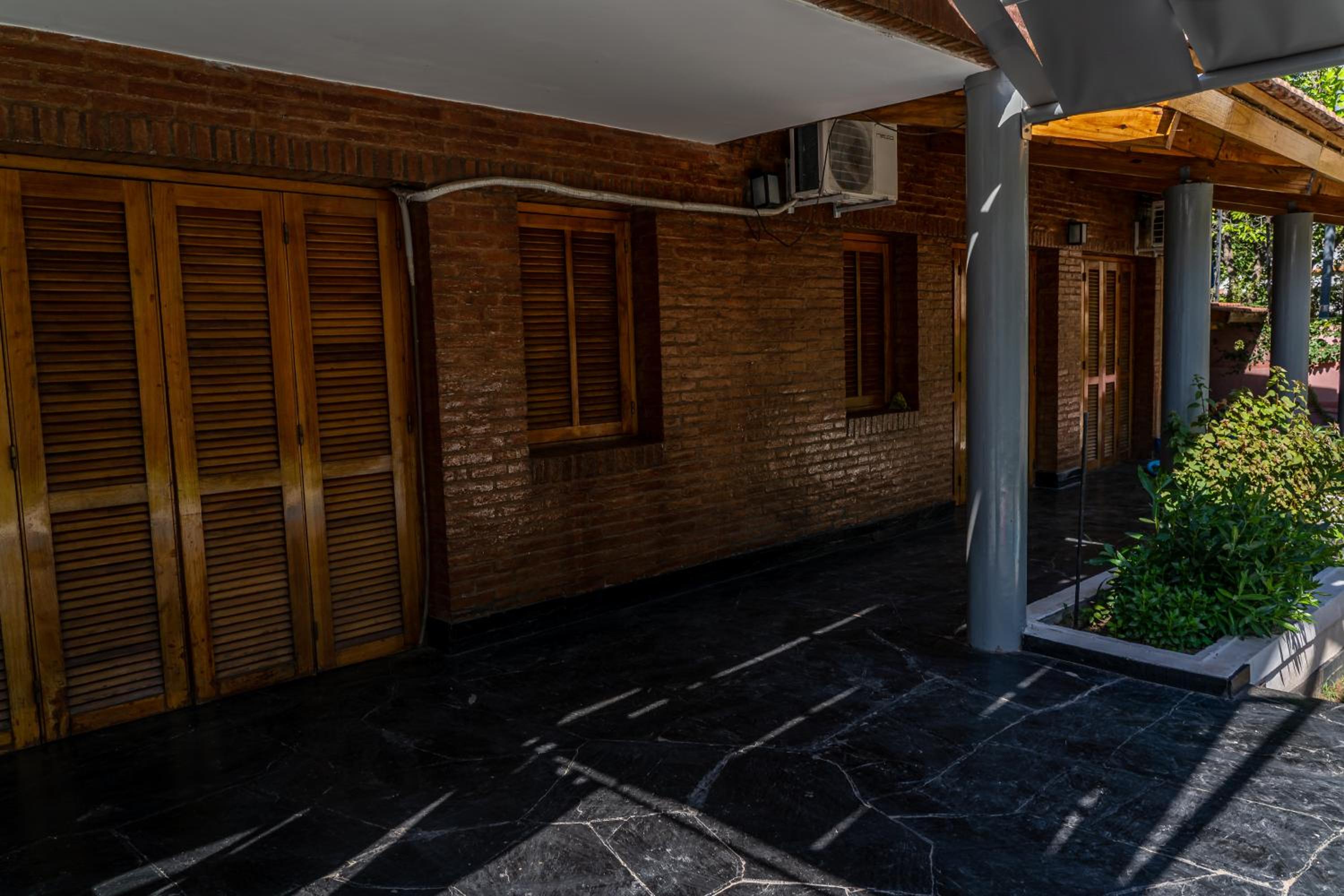 ArquiArts - Hermosa casa para 16p con pileta y jacuzzi