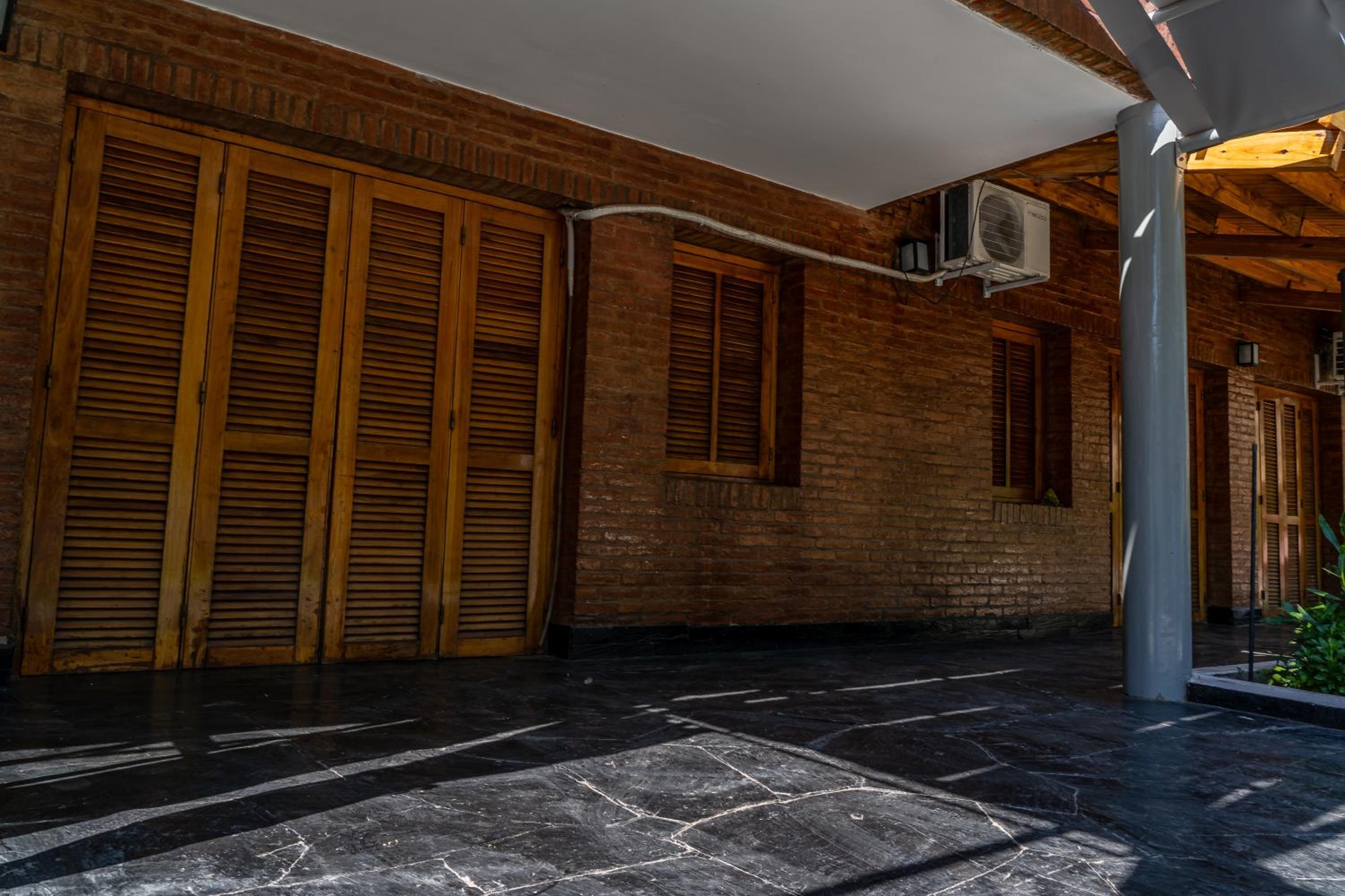 ArquiArts - Hermosa casa para 16p con pileta y jacuzzi