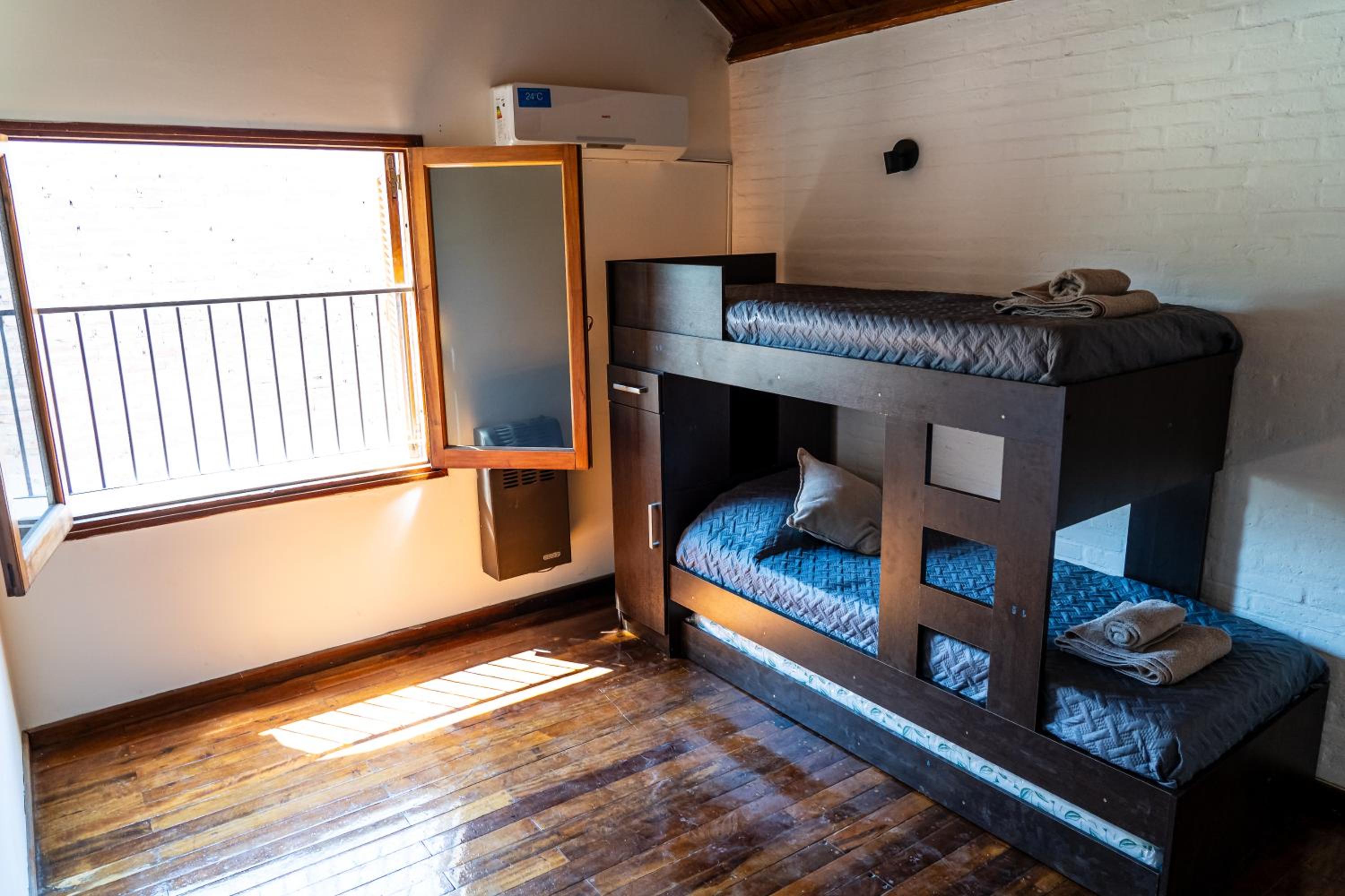 ArquiArts - Hermosa casa para 16p con pileta y jacuzzi