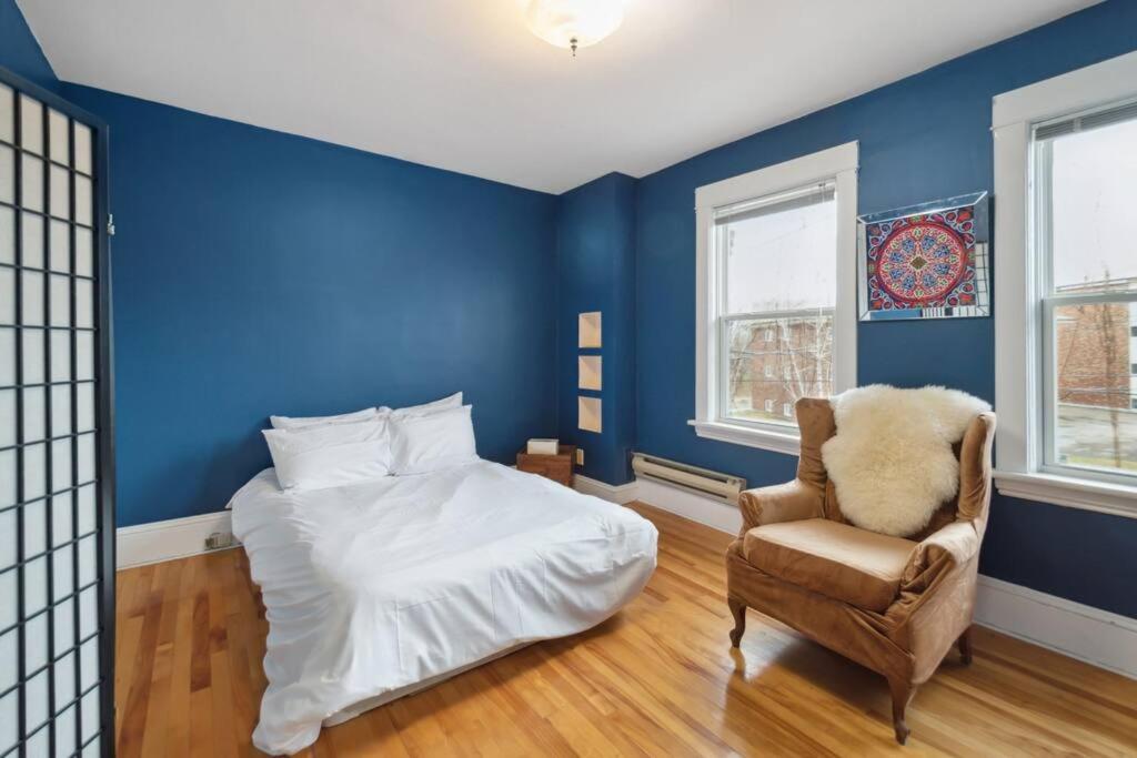 Spacious & Cozy Home in Highfield St Moncton