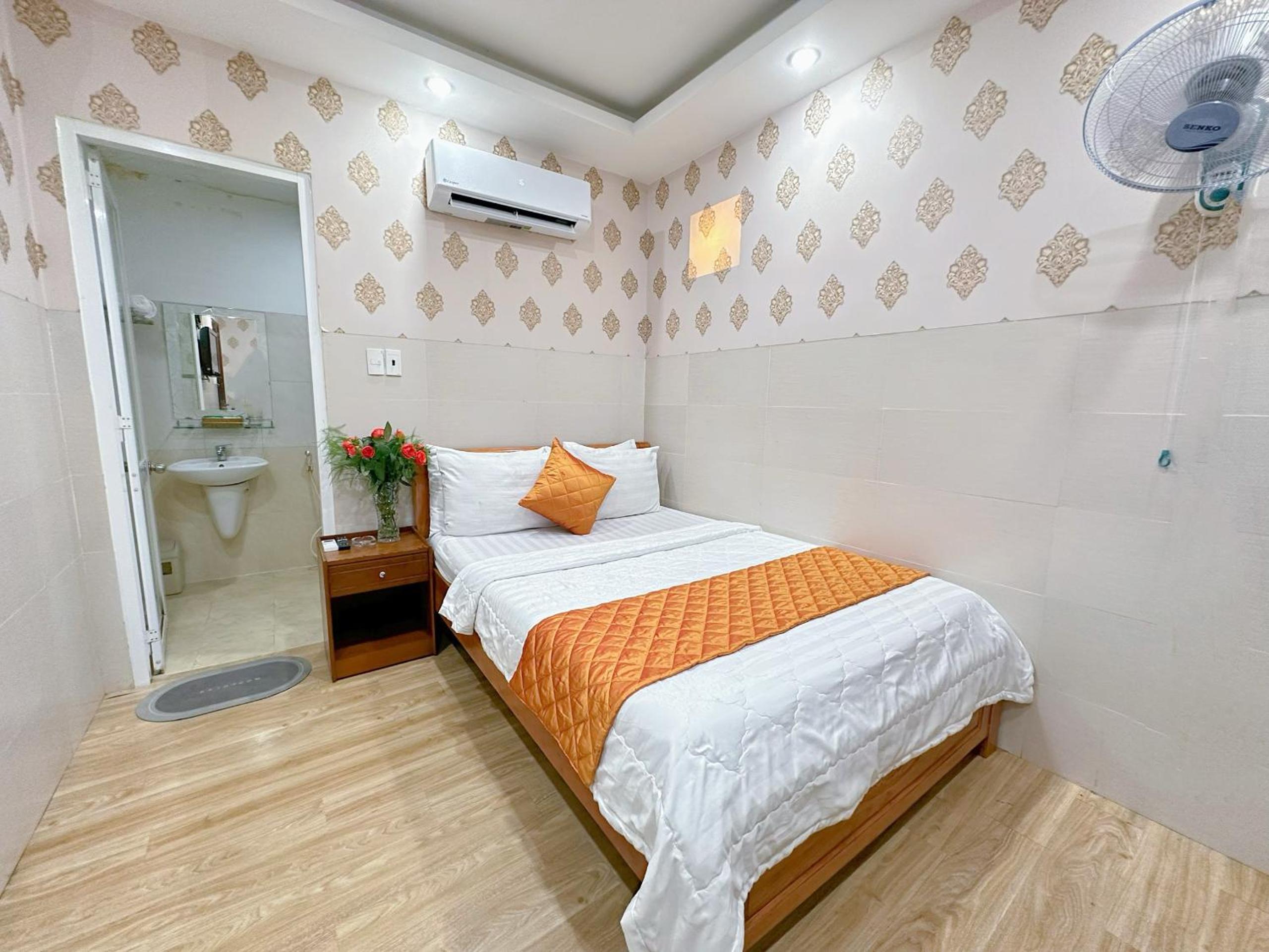 GIA BẢO 2 hotel