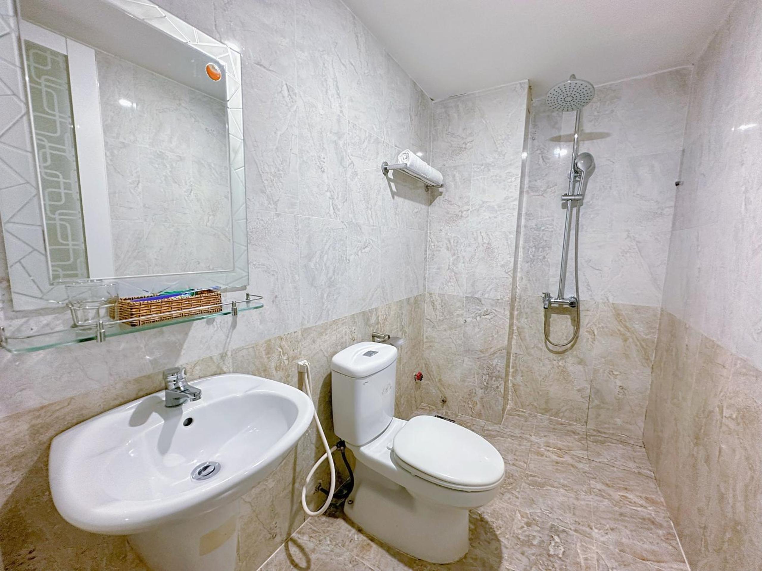 GIA BẢO 2 hotel