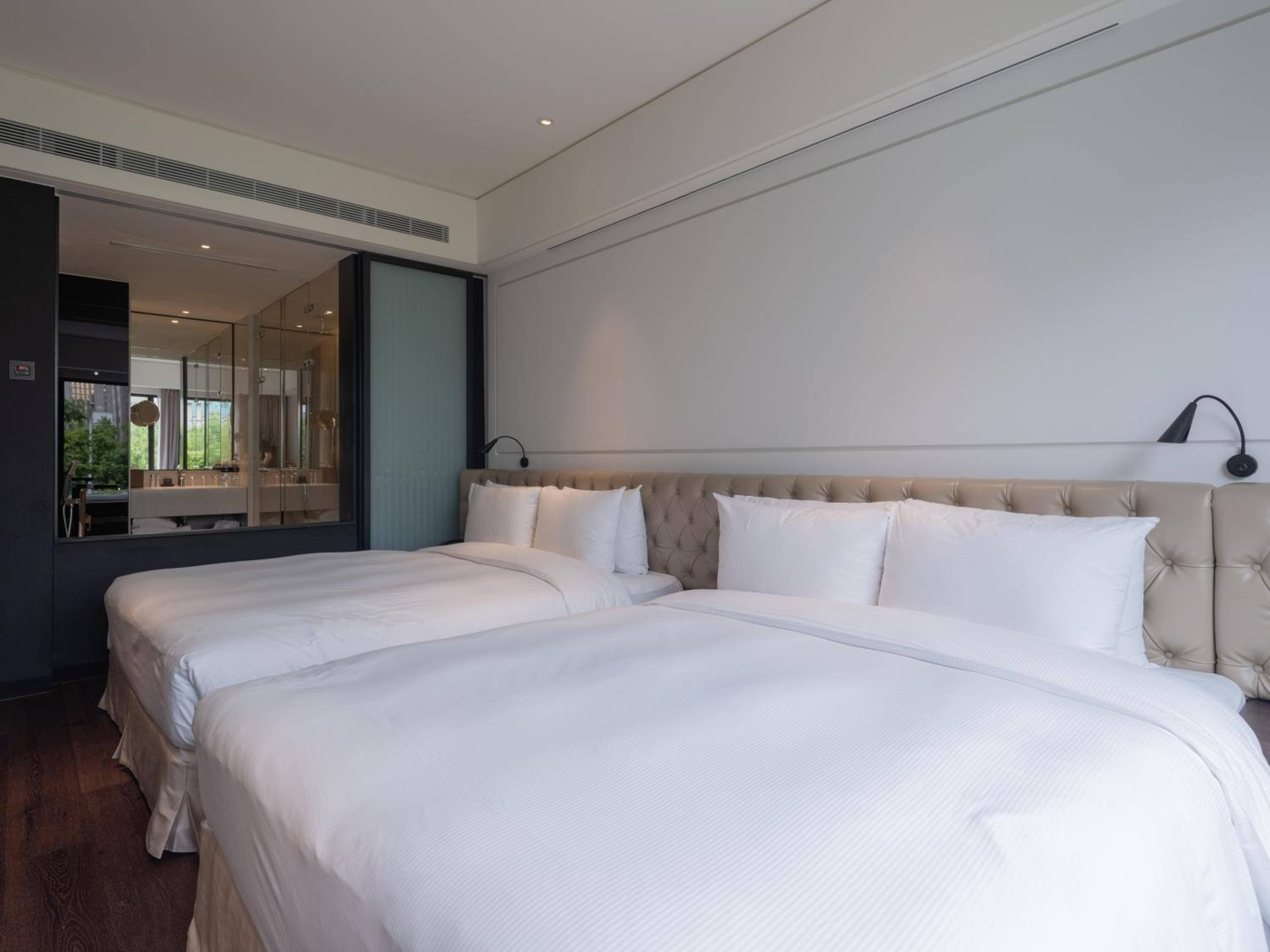 Hotel MVSA+Michelin 2 Starred Molino de Urdániz