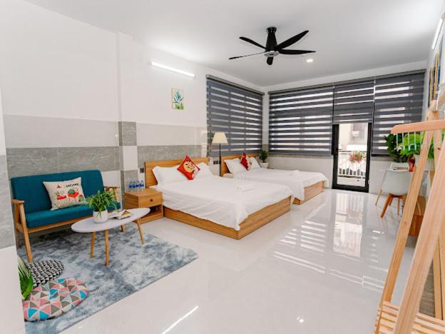 ALOHA SAIGON PREMIUM HOSTEL by Local Travel Experts - Newly opened, Less-touristy location, Spacious rooms, Glass shower bathroom, Free breakfast & Walking