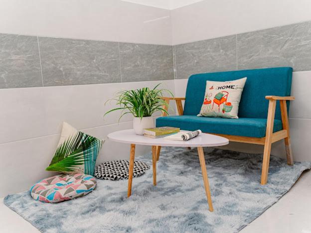 ALOHA SAIGON PREMIUM HOSTEL by Local Travel Experts - Newly opened, Less-touristy location, Spacious rooms, Glass shower bathroom, Free breakfast & Walking