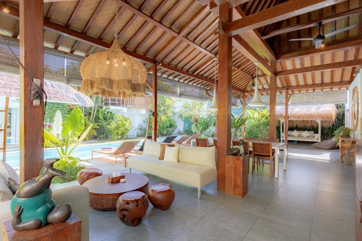 Villa Sukacita