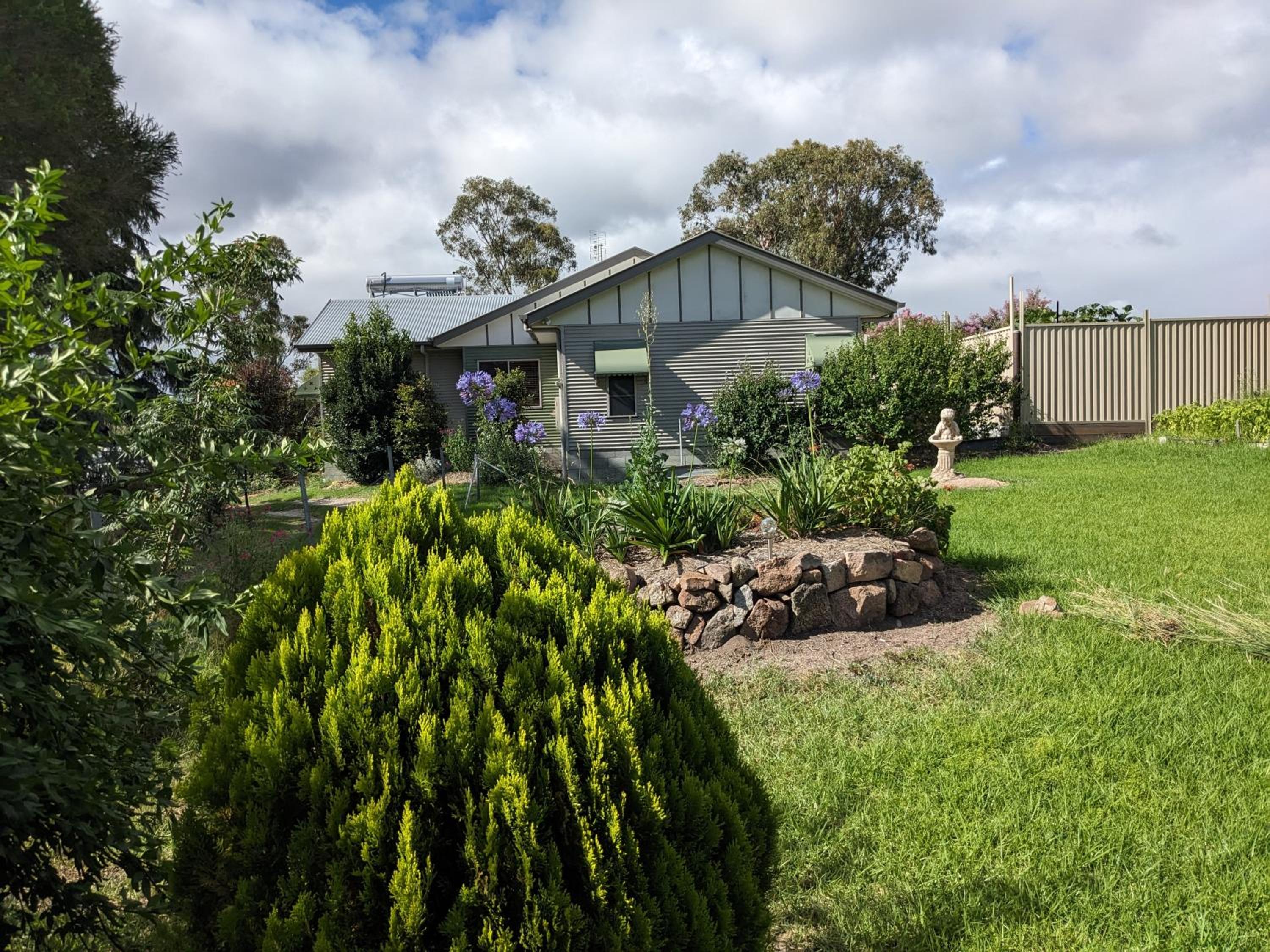 Amiens Cottage, historic, quiet, in heart of Stanthorpe