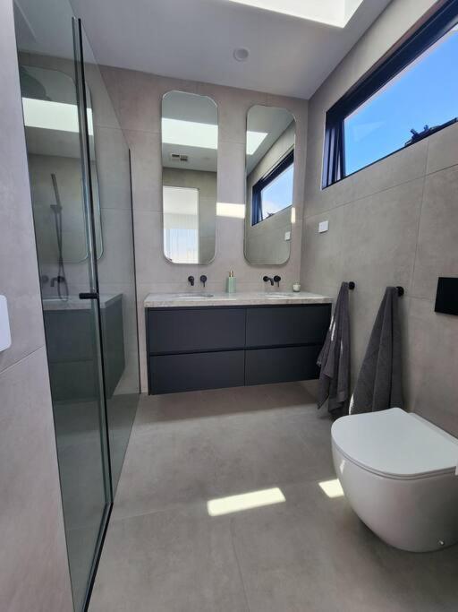Luxurious, Entertainers Delight!