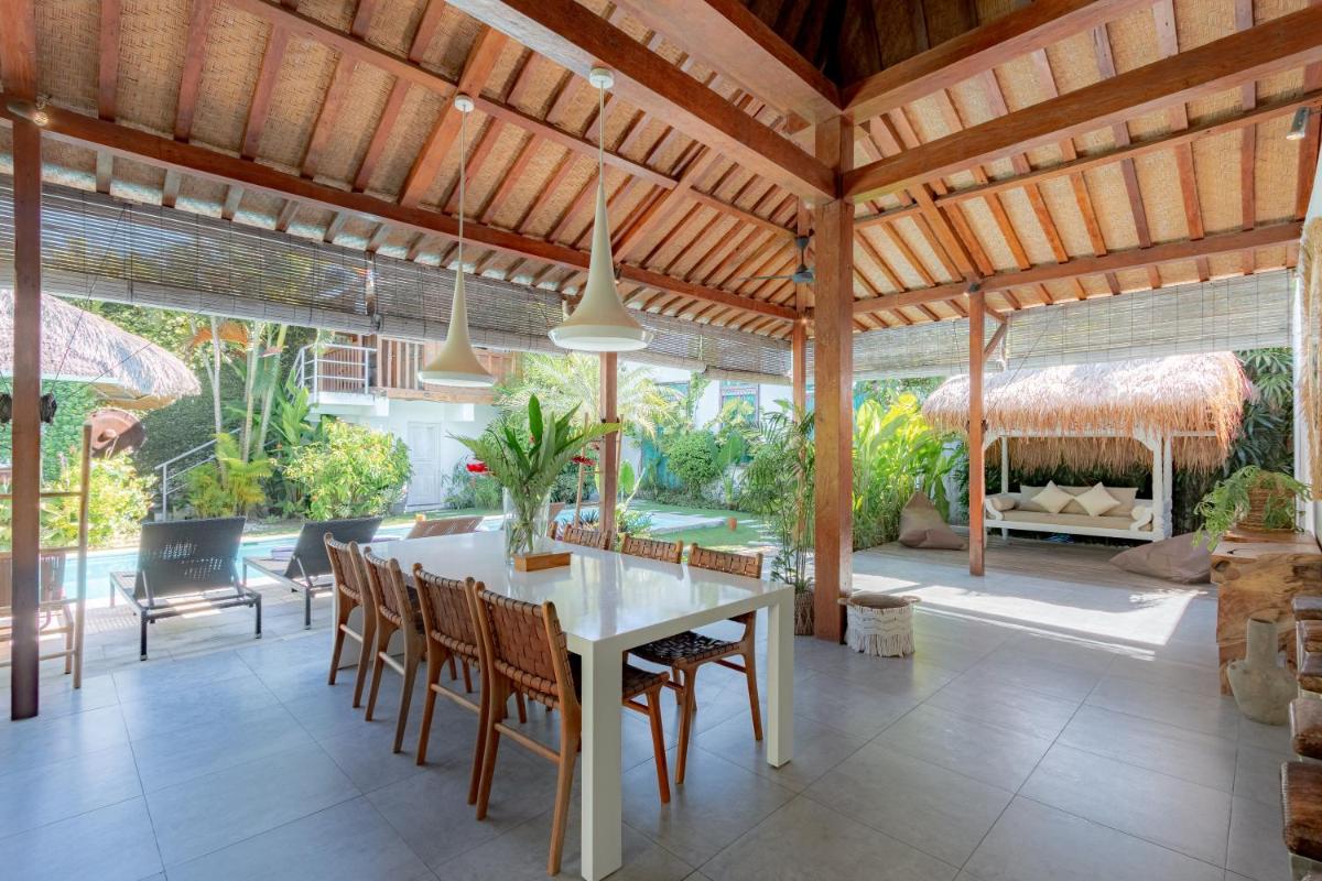 Villa Sukacita
