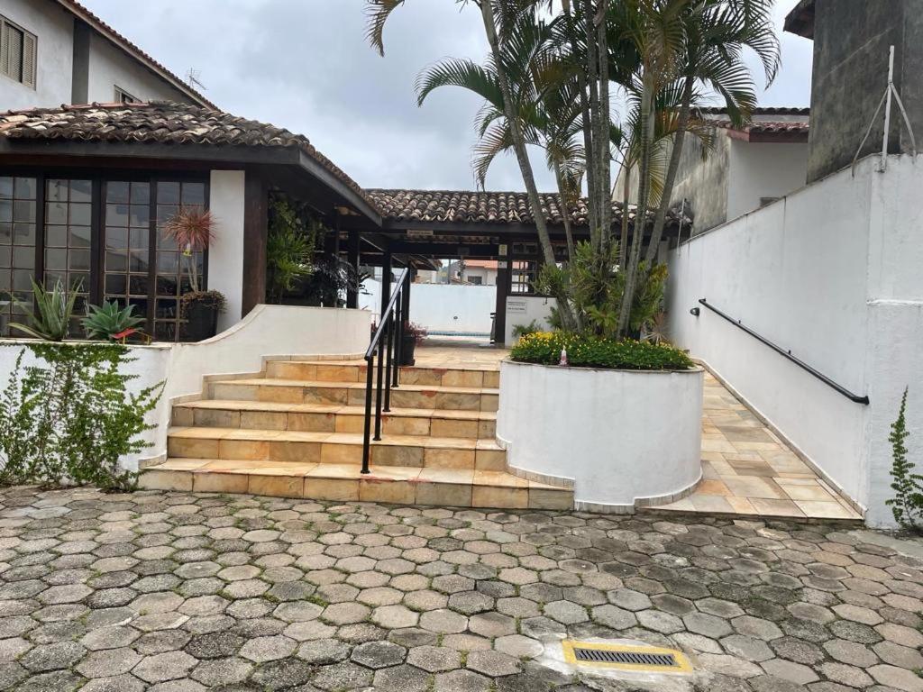 Apartamento com linda vista na praia Martim de Sá