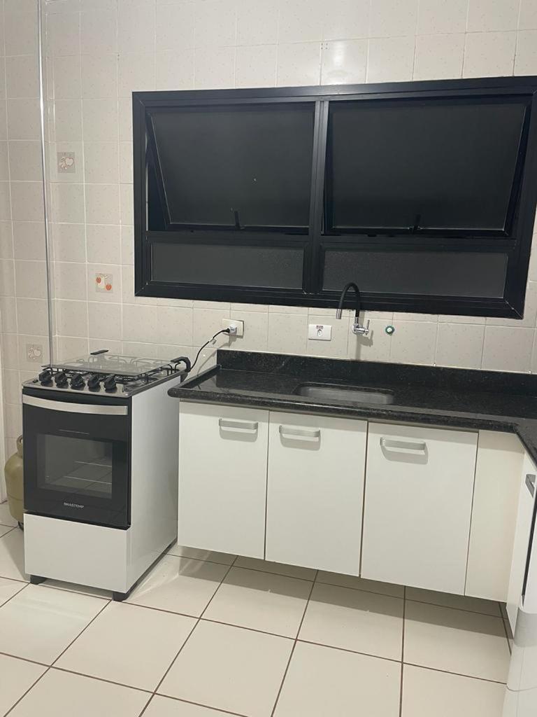 Apartamento com linda vista na praia Martim de Sá