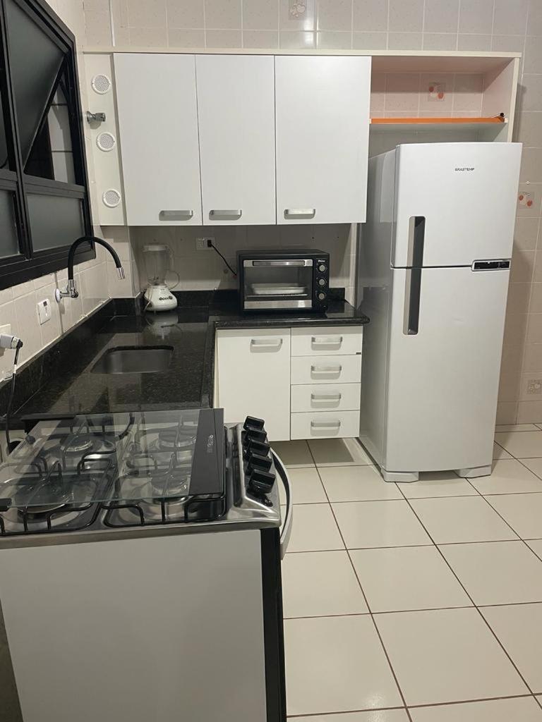 Apartamento com linda vista na praia Martim de Sá