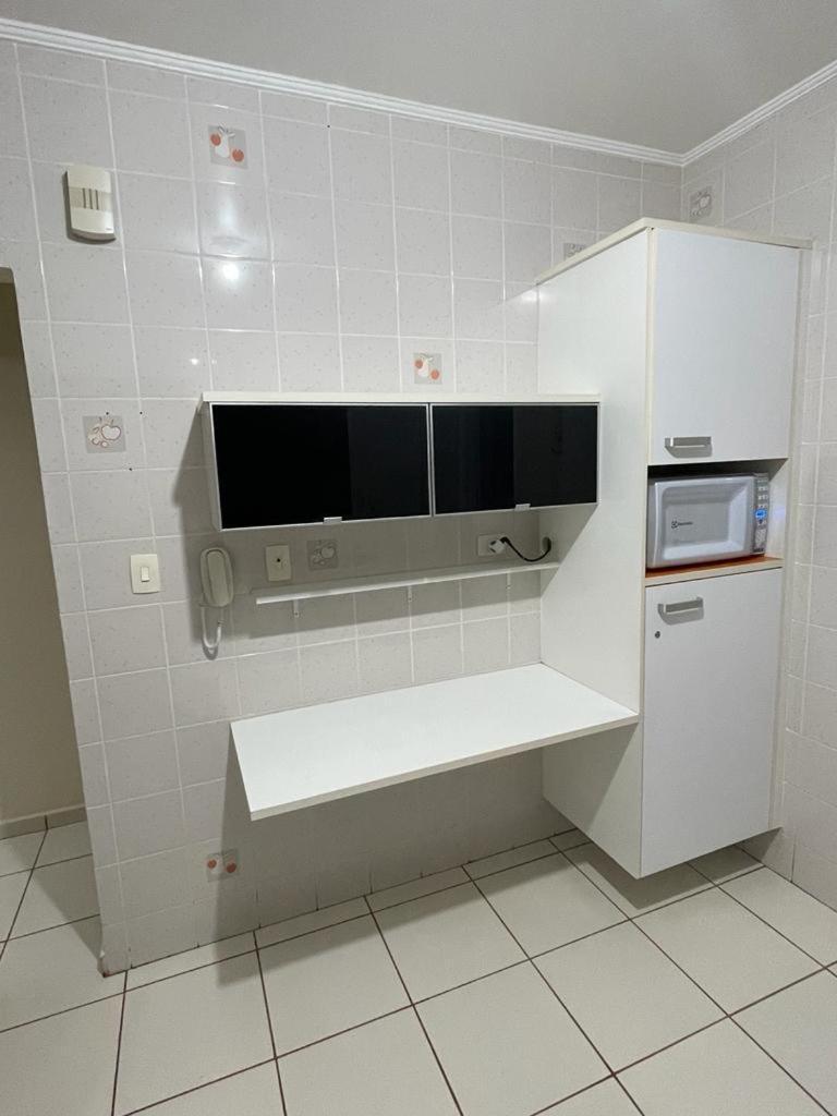 Apartamento com linda vista na praia Martim de Sá