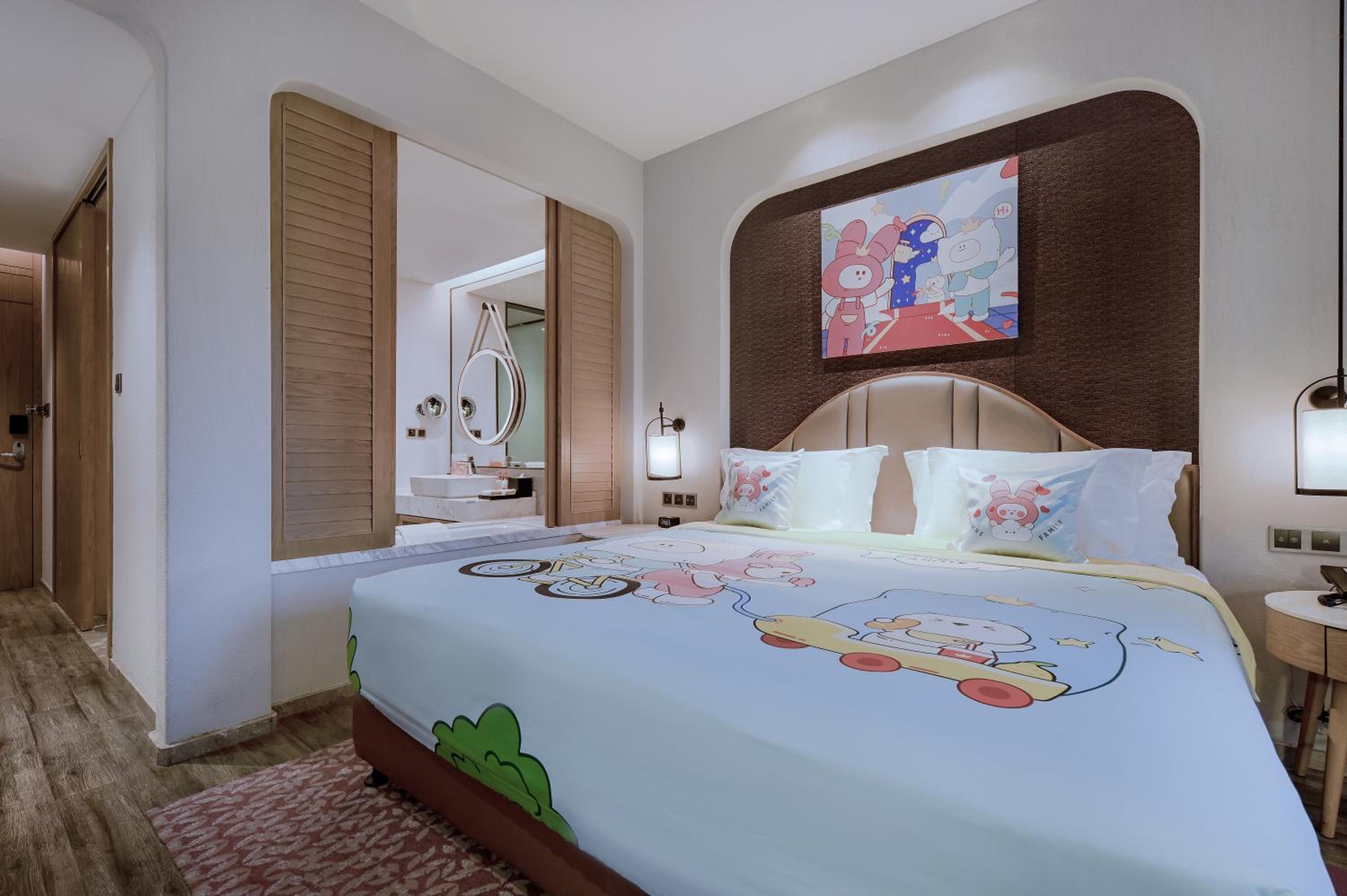Crowne Plaza QingdaoOriental Movie Metropolis by IHG