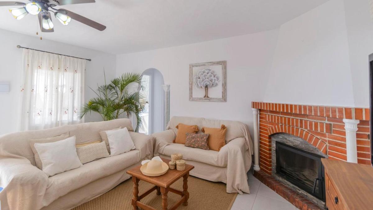 Villa Las Palomas Torrox by Ruralidays view 5