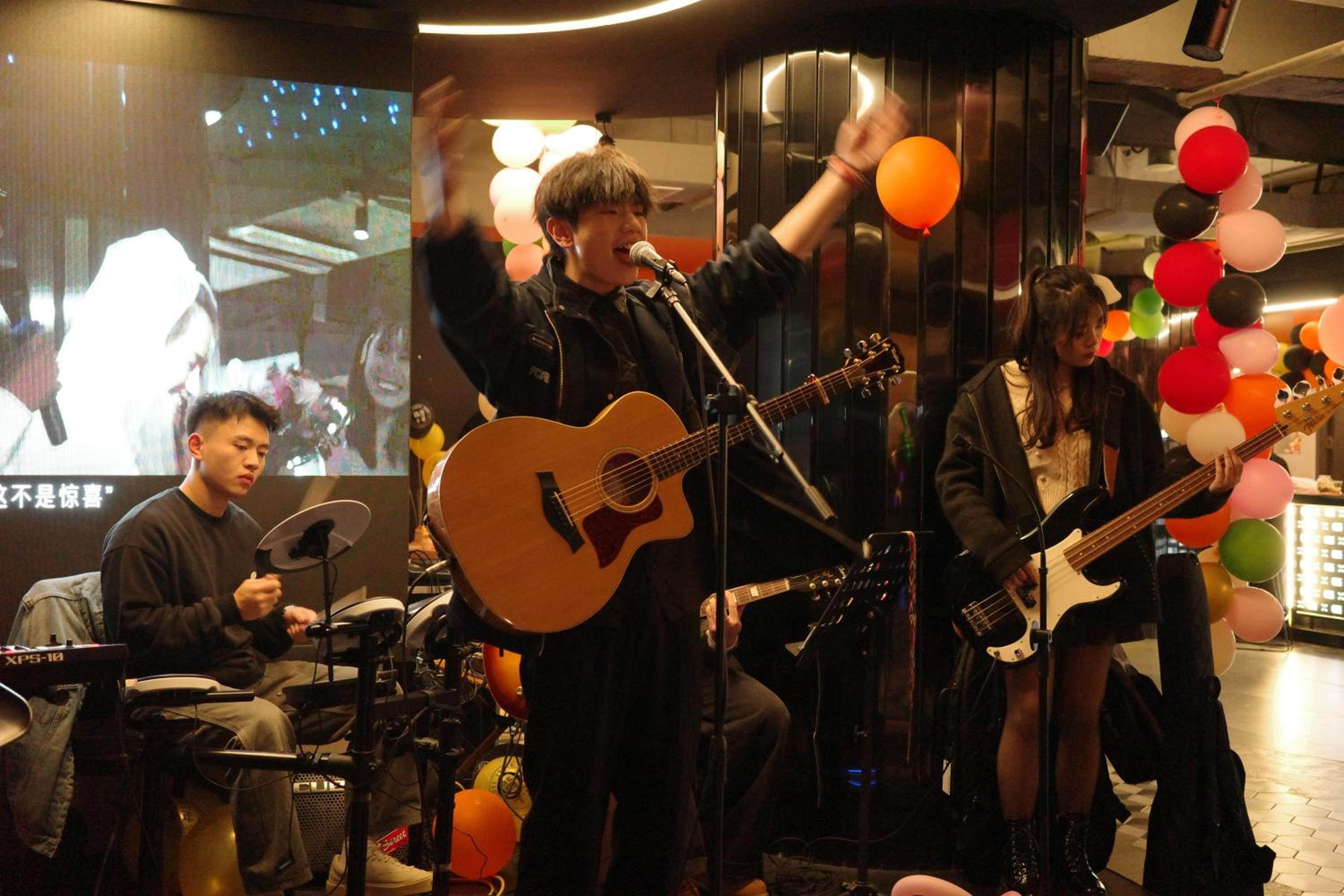 Changsha Desti Youth Park Hostel Wuyi Square-24H Reception&Cafe& Bar& Luggage Storage& Large Public Area