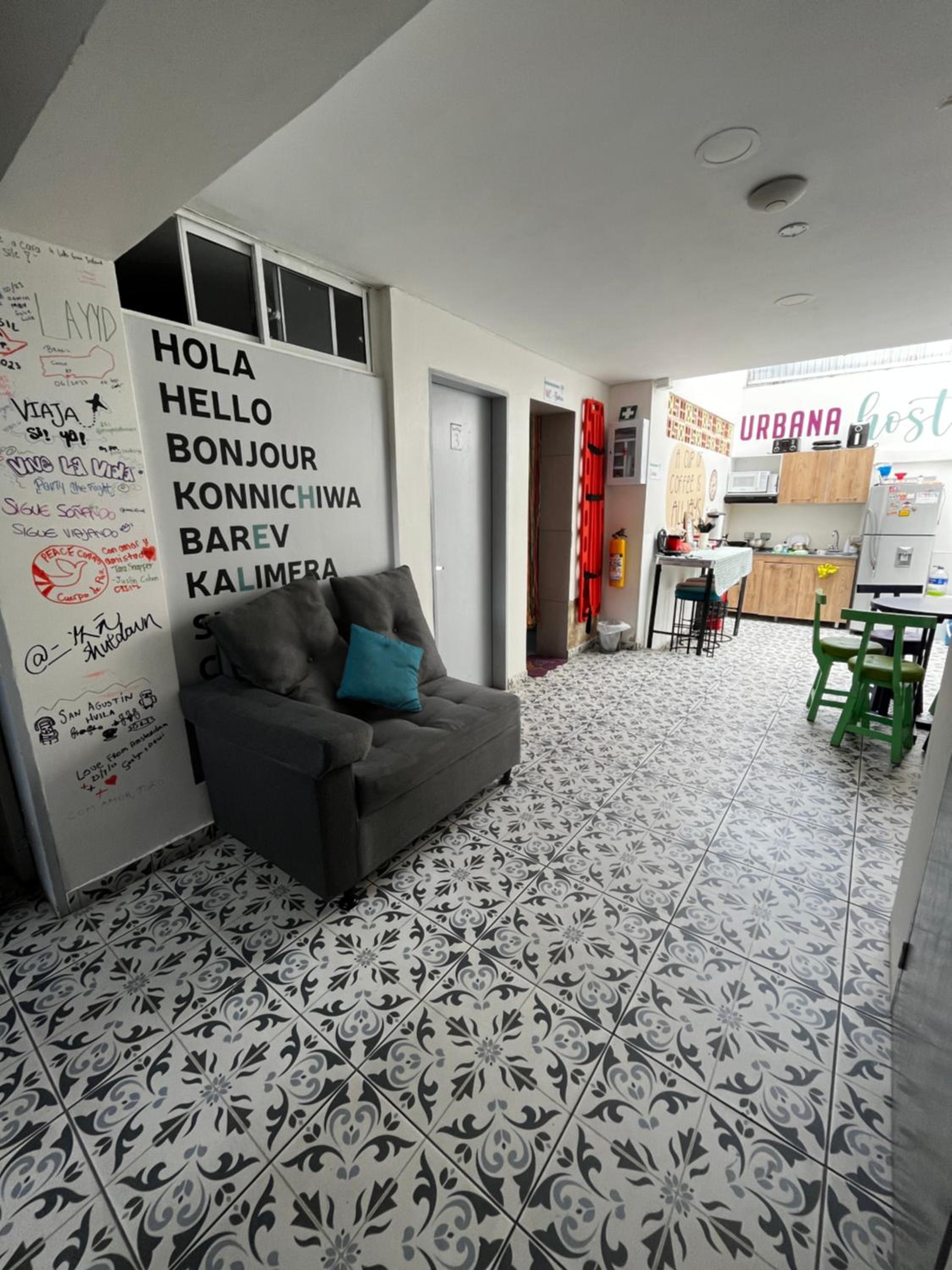 Urbana Hostel