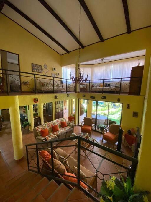 Hermosa Casa con Piscina Privada en Punta Leona