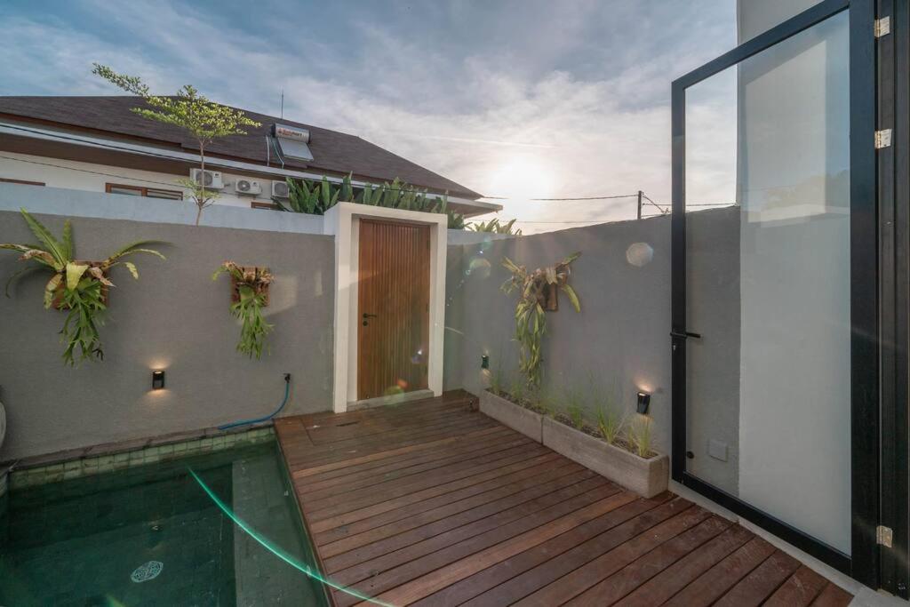 Sadila Estate 12 - Cozy and Minimalistic 2BR Pool Loft in Berawa