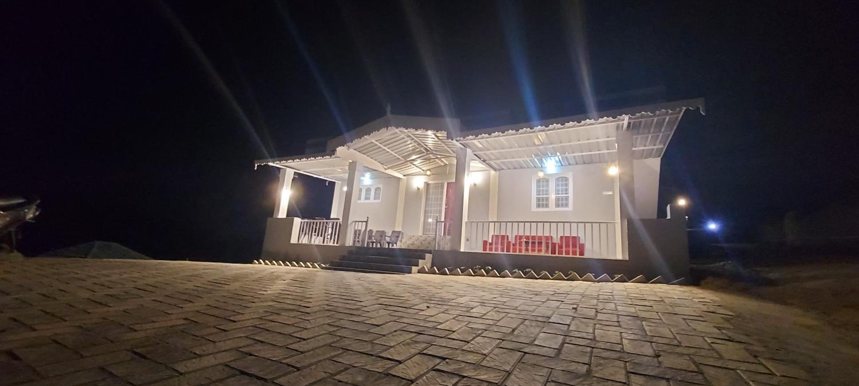Sky High Villa - Premium Cottages view 3