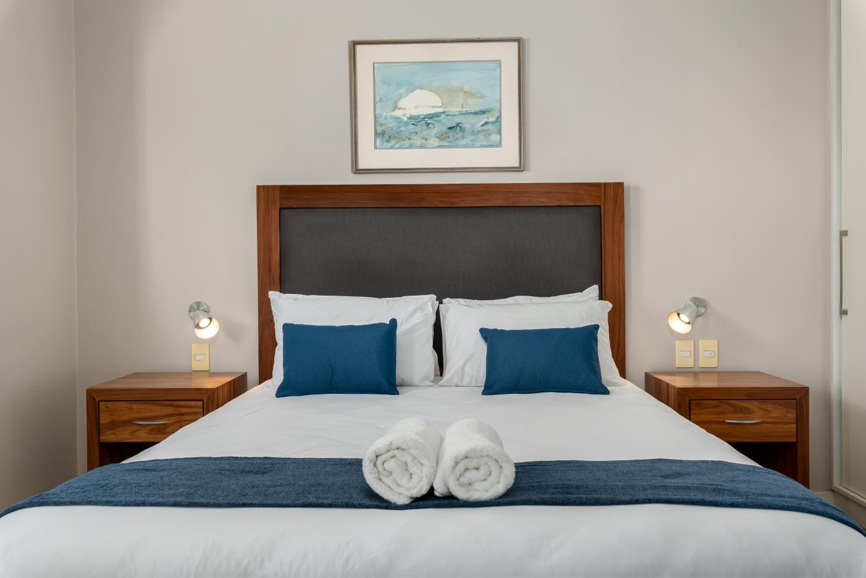 Harbour Bridge Apartments