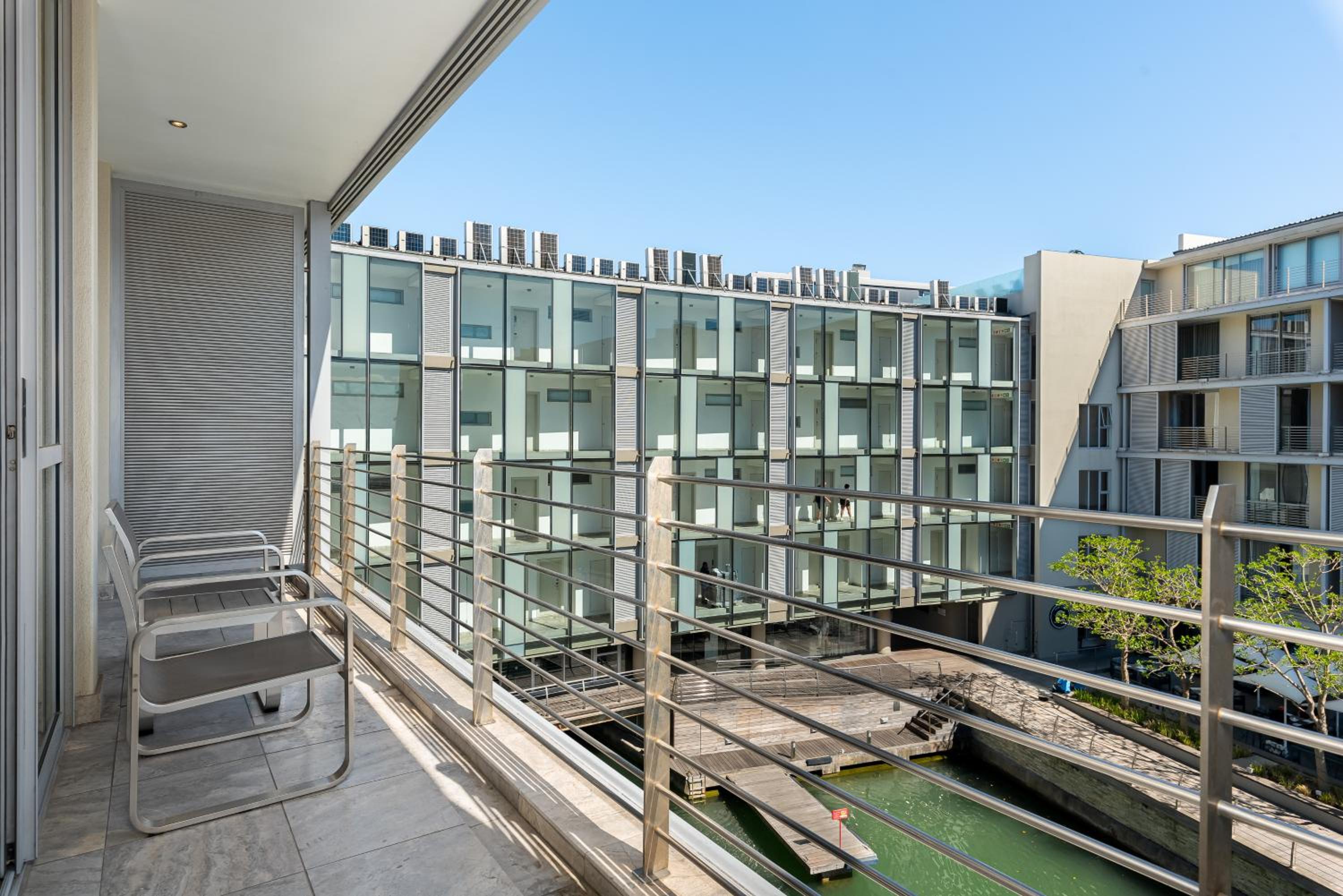 Harbour Bridge Apartments