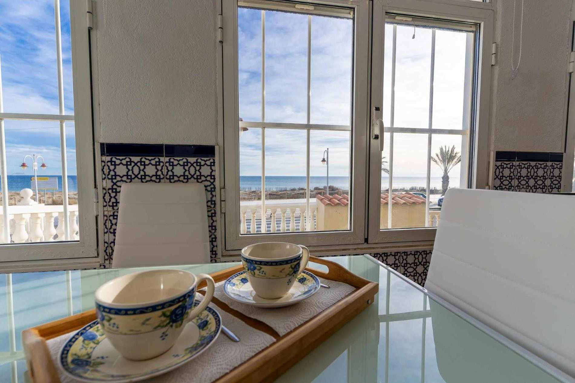 rentafive - Primera Línea - Arenales - Casa Pilar