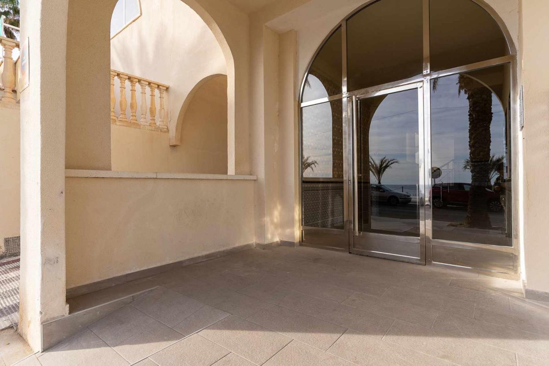 rentafive - Primera Línea - Arenales - Casa Pilar