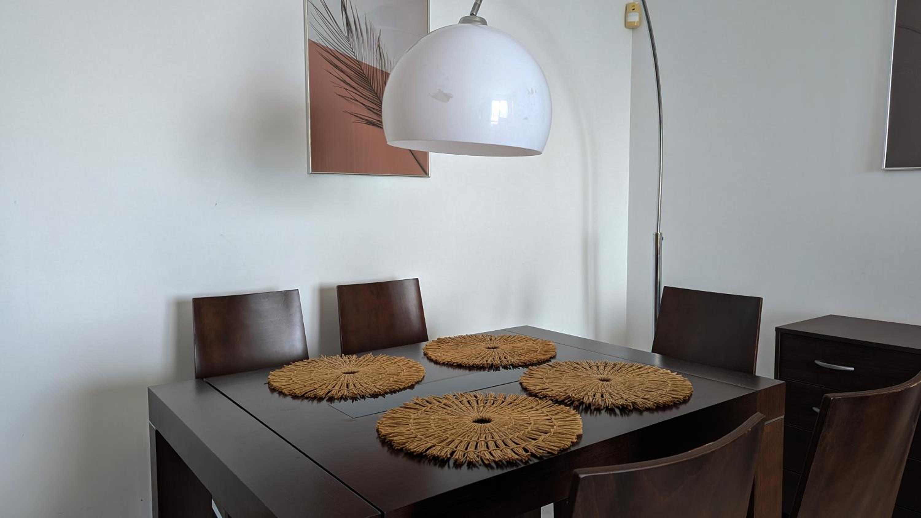 TORRE LUGANO sea view apartment