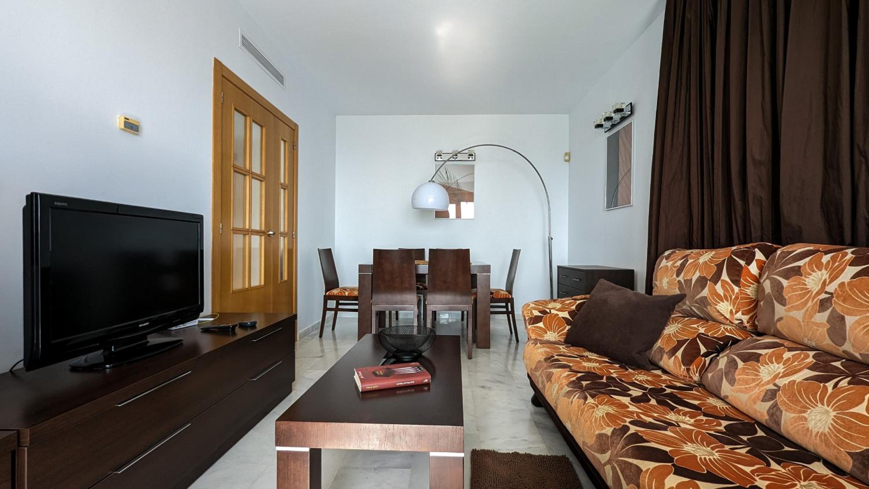 TORRE LUGANO sea view apartment
