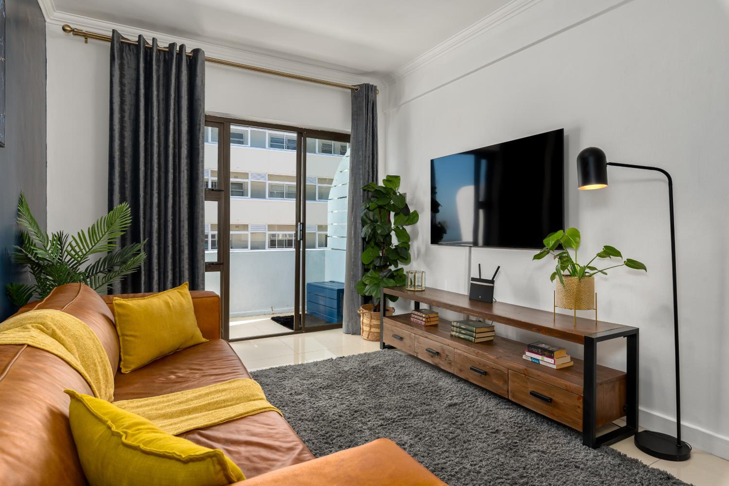 Bay Point Apartments