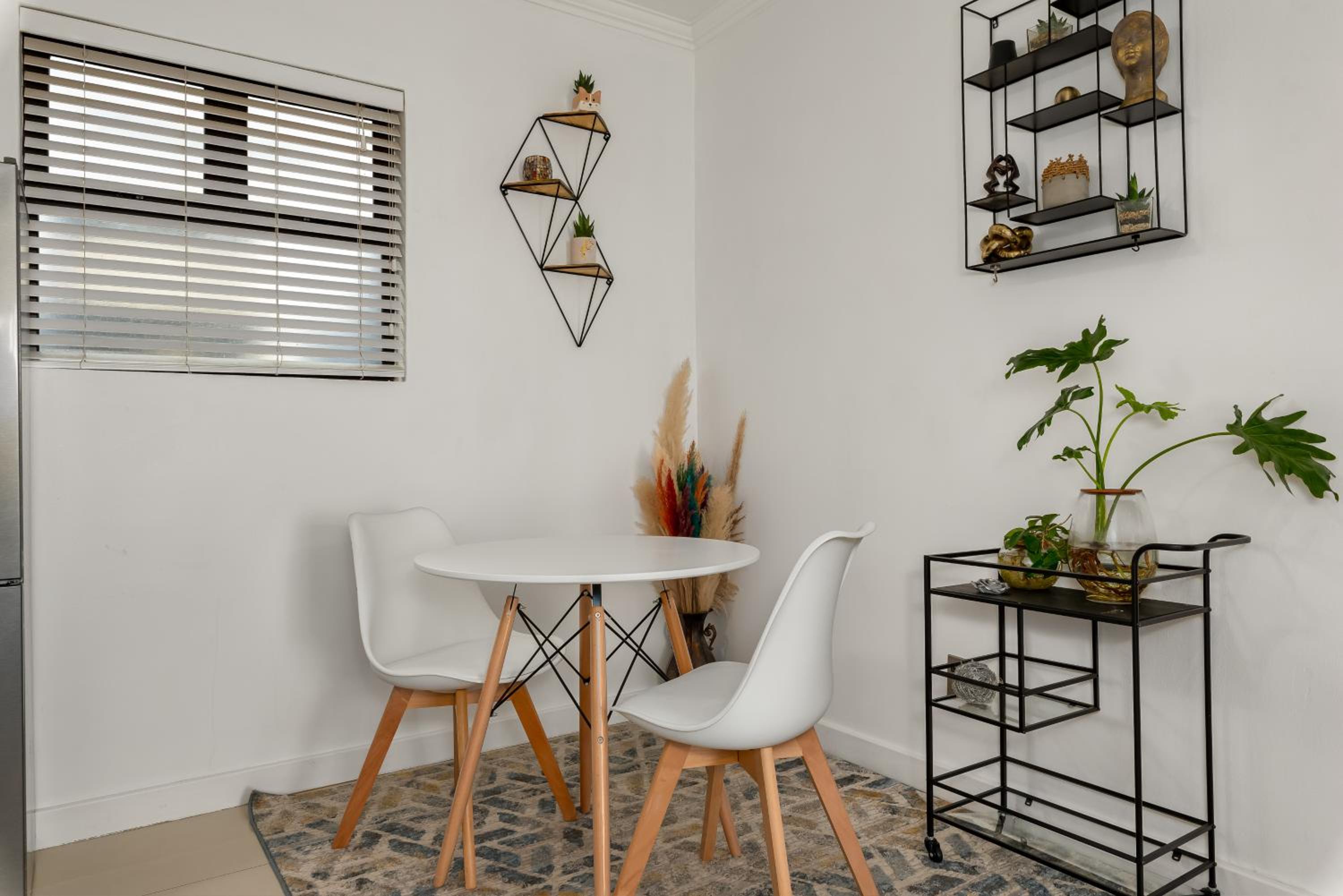 Bay Point Apartments