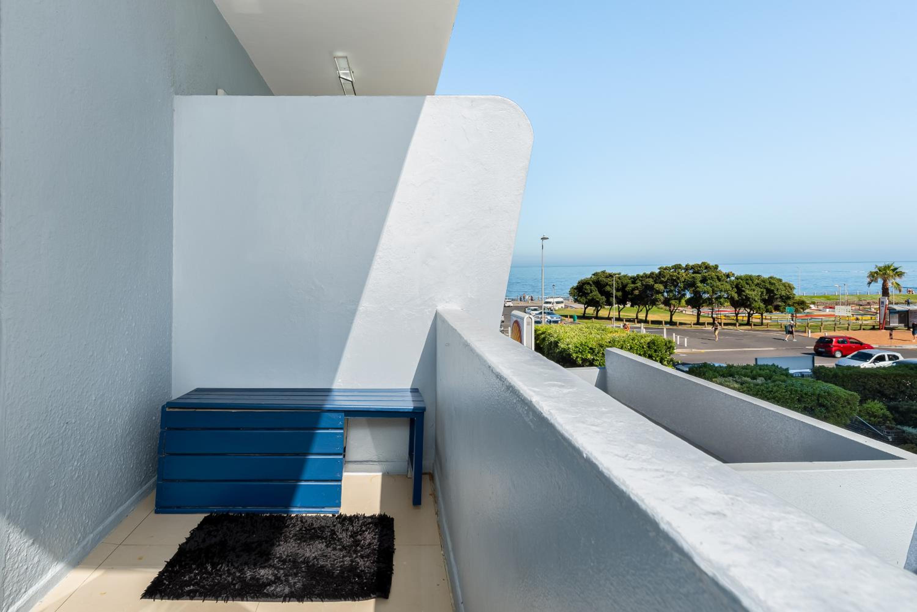 Bay Point Apartments