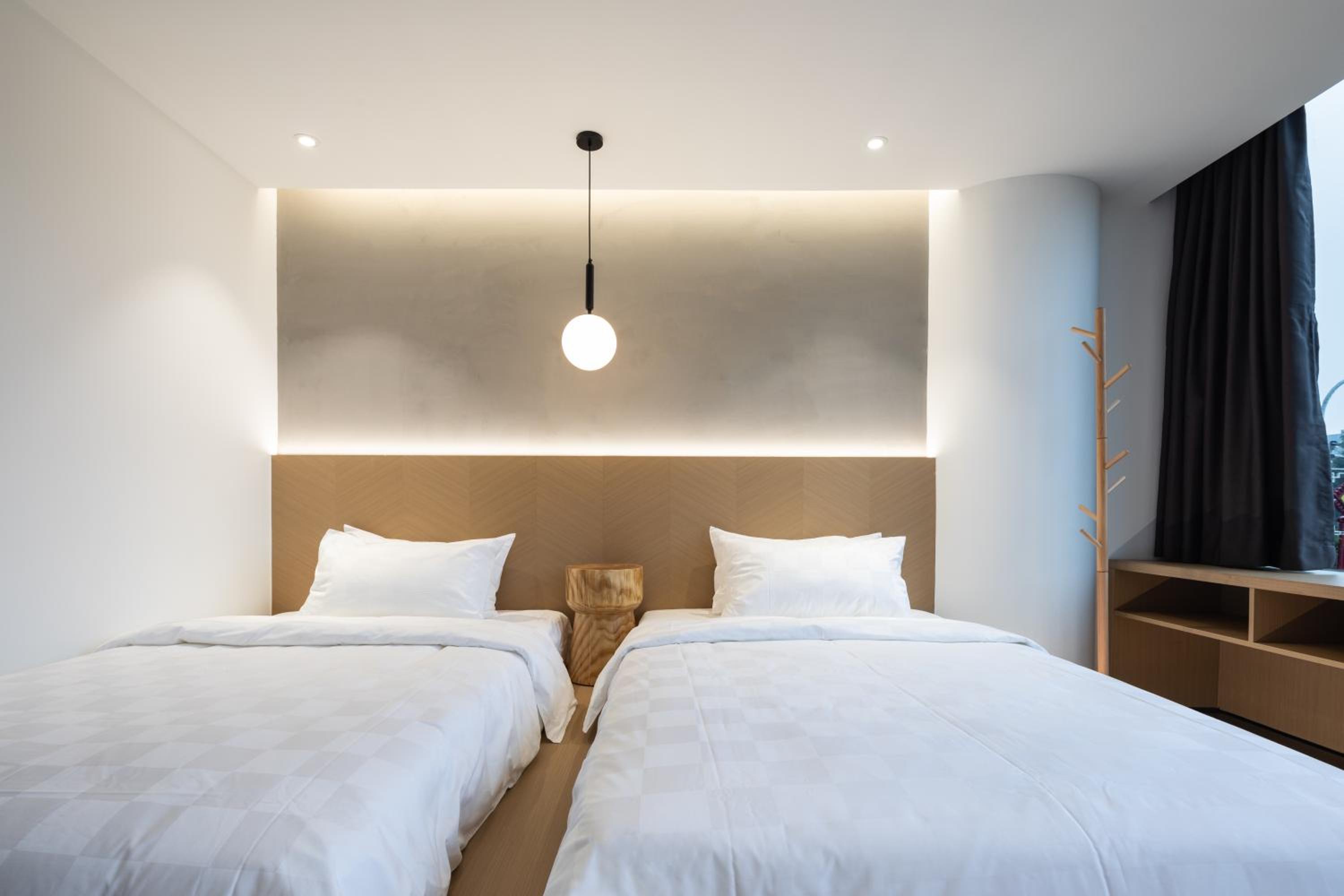 Changsha Desti Youth Park Hostel Wuyi Square-24H Reception&Cafe& Bar& Luggage Storage& Large Public Area