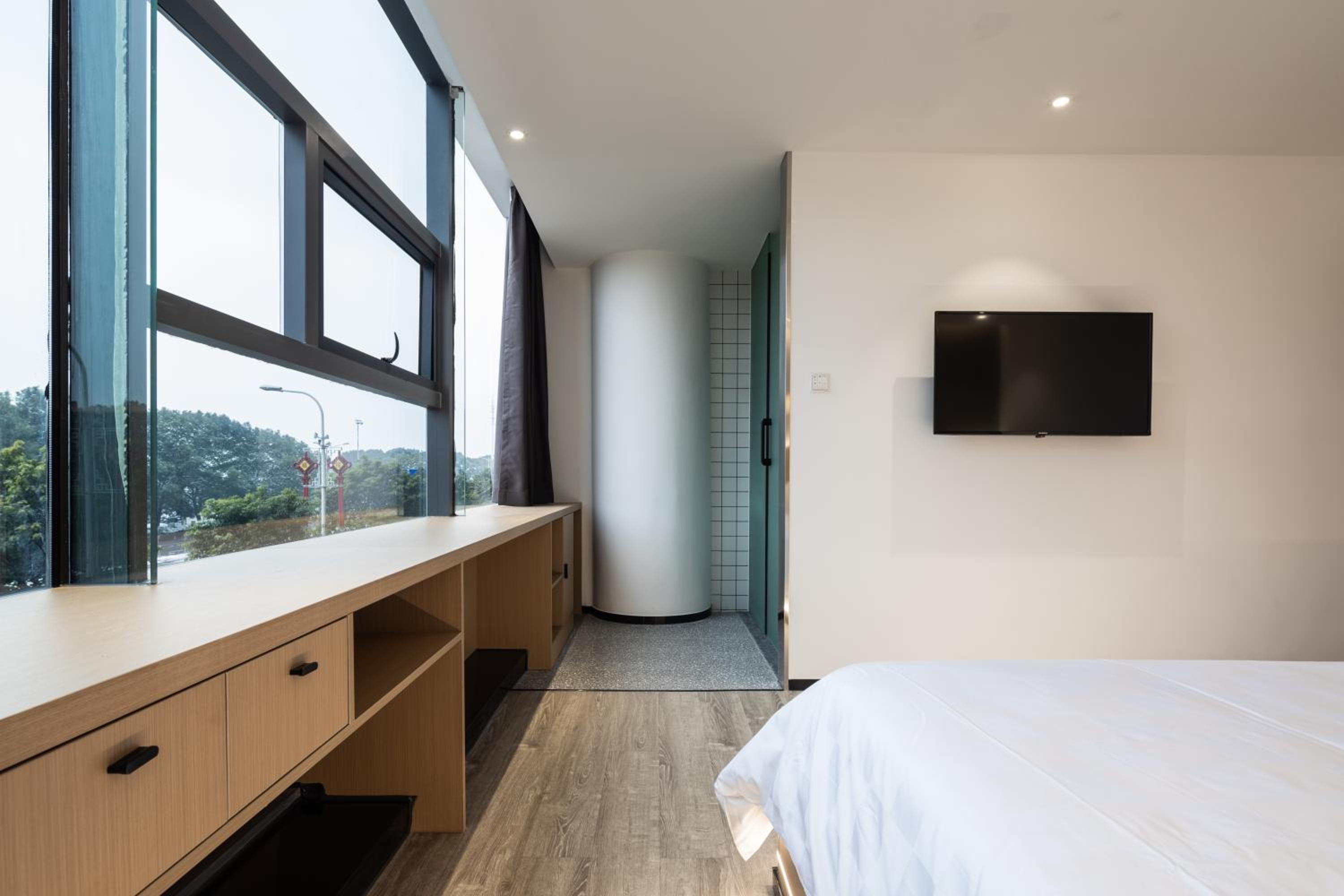 Changsha Desti Youth Park Hostel Wuyi Square-24H Reception&Cafe& Bar& Luggage Storage& Large Public Area