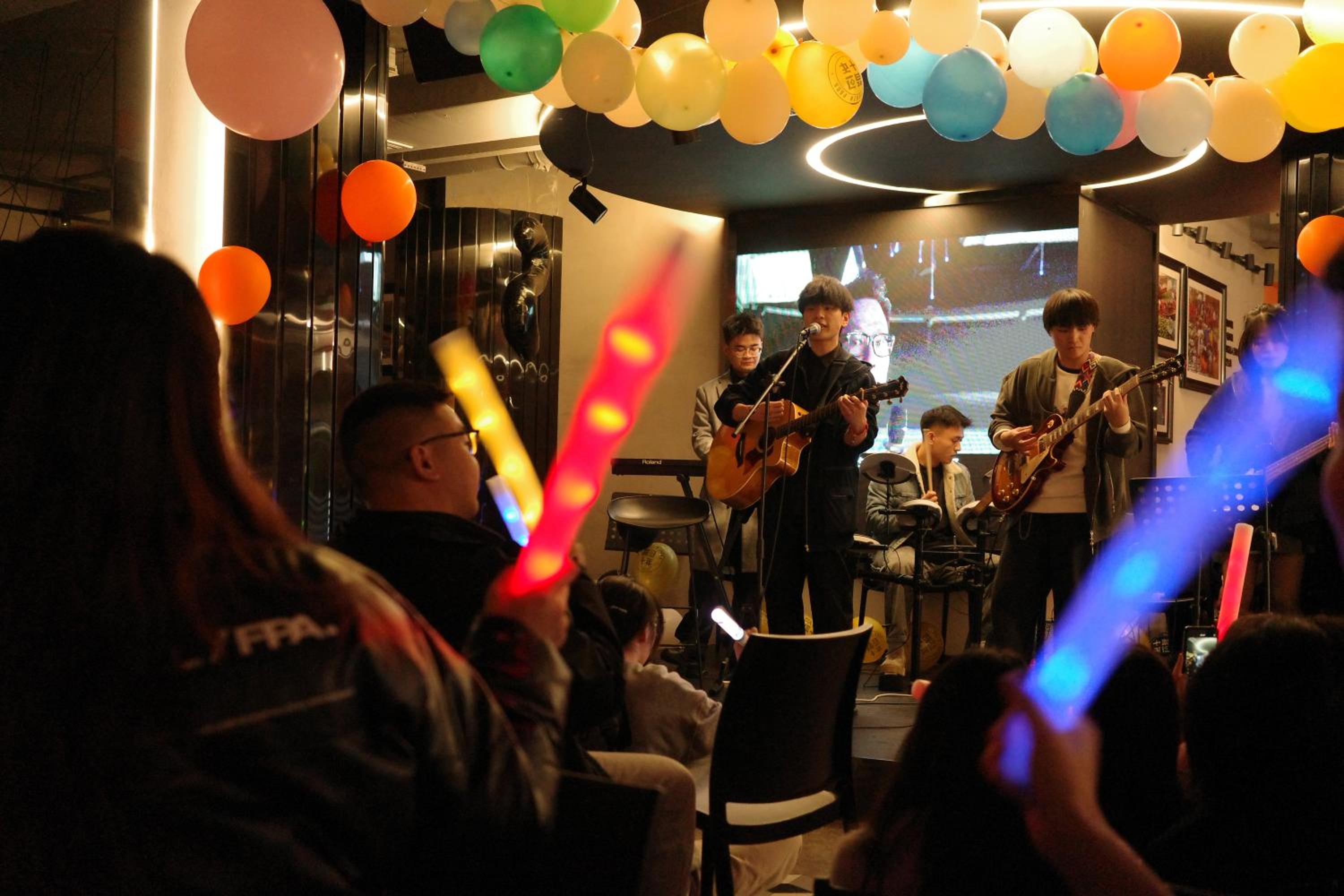 Changsha Desti Youth Park Hostel Wuyi Square-24H Reception&Cafe& Bar& Luggage Storage& Large Public Area