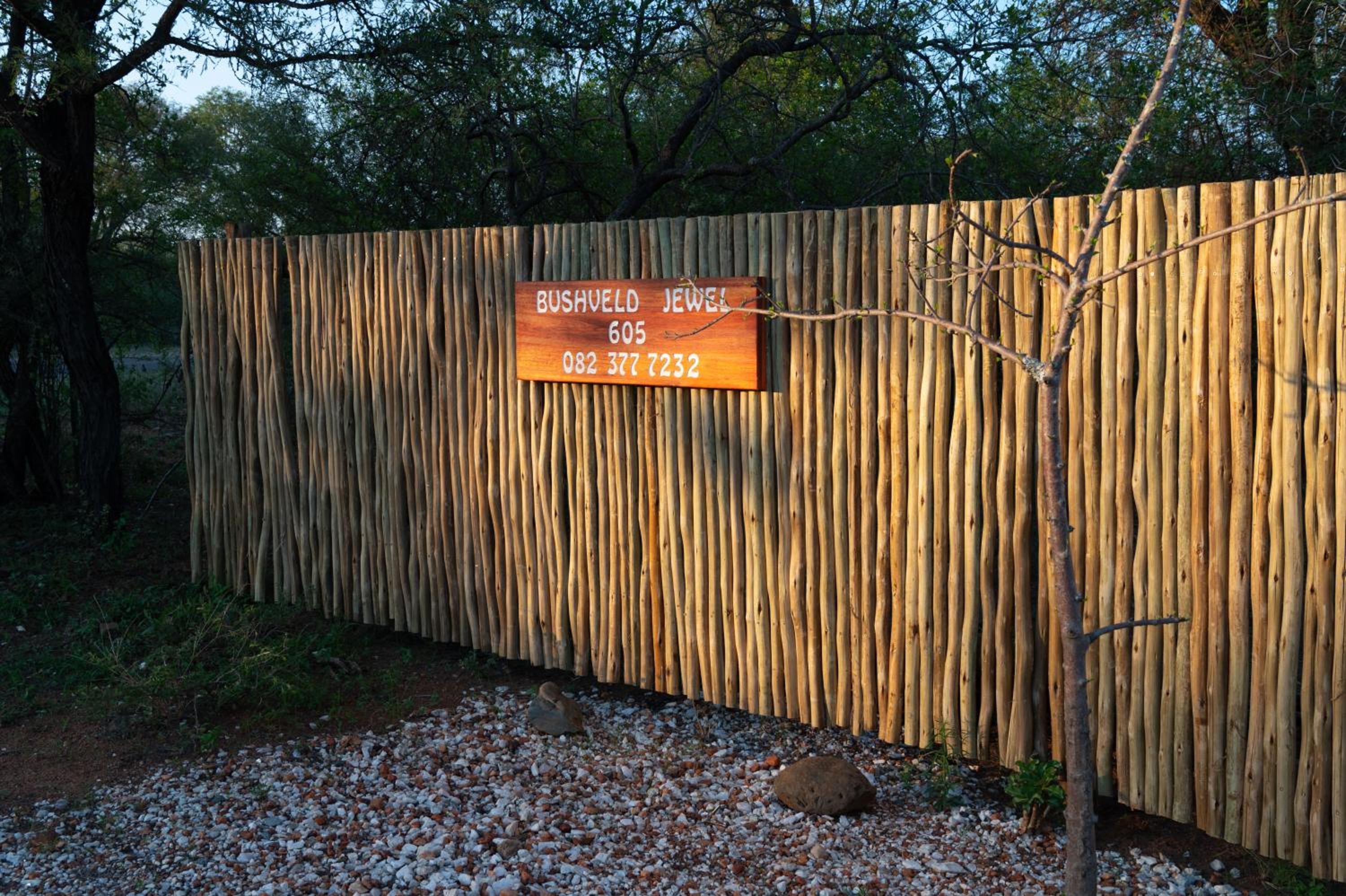 Bushveld Jewel - Close to Kruger view 2