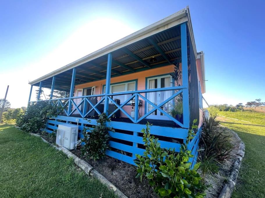 Matauri Bay Retreat - The Shearer's Cottage view 5