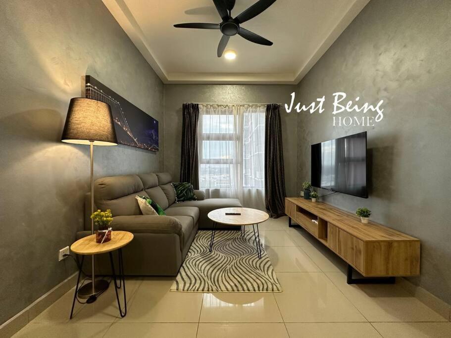 Just Being Home 5pax 3BR/2BA 2Queen/1Single photo 3