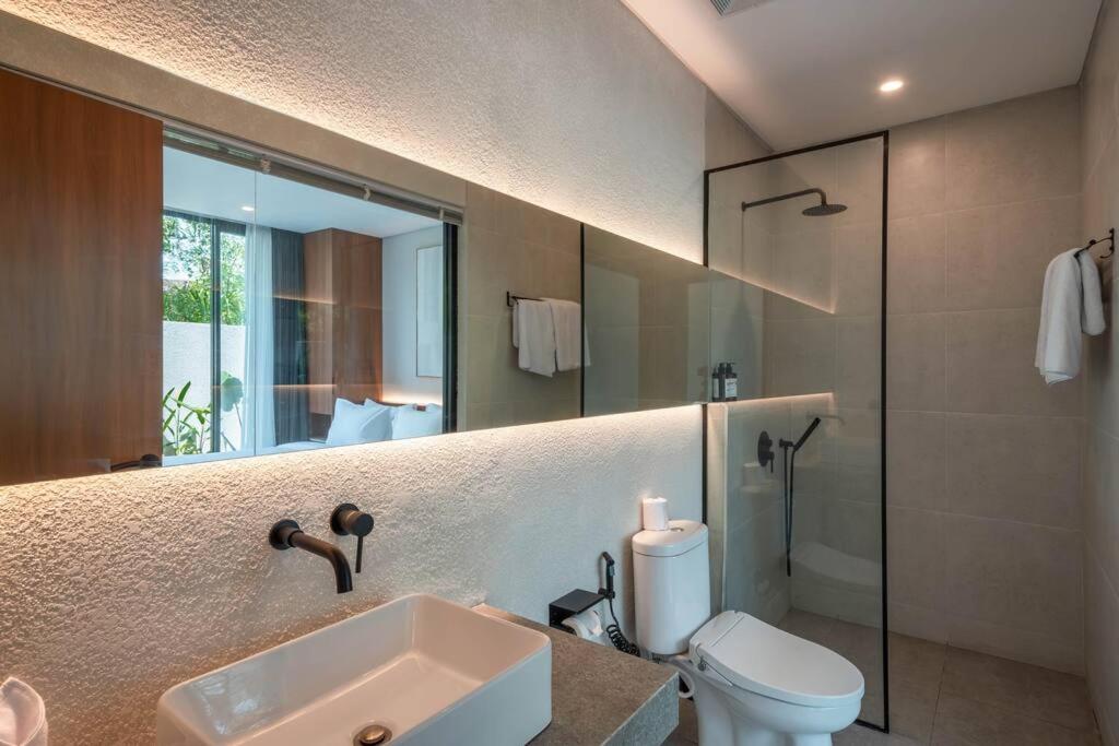 Sadila Estate 15 - Contemporary 2-Bedroom Pool Loft in Berawa view 2