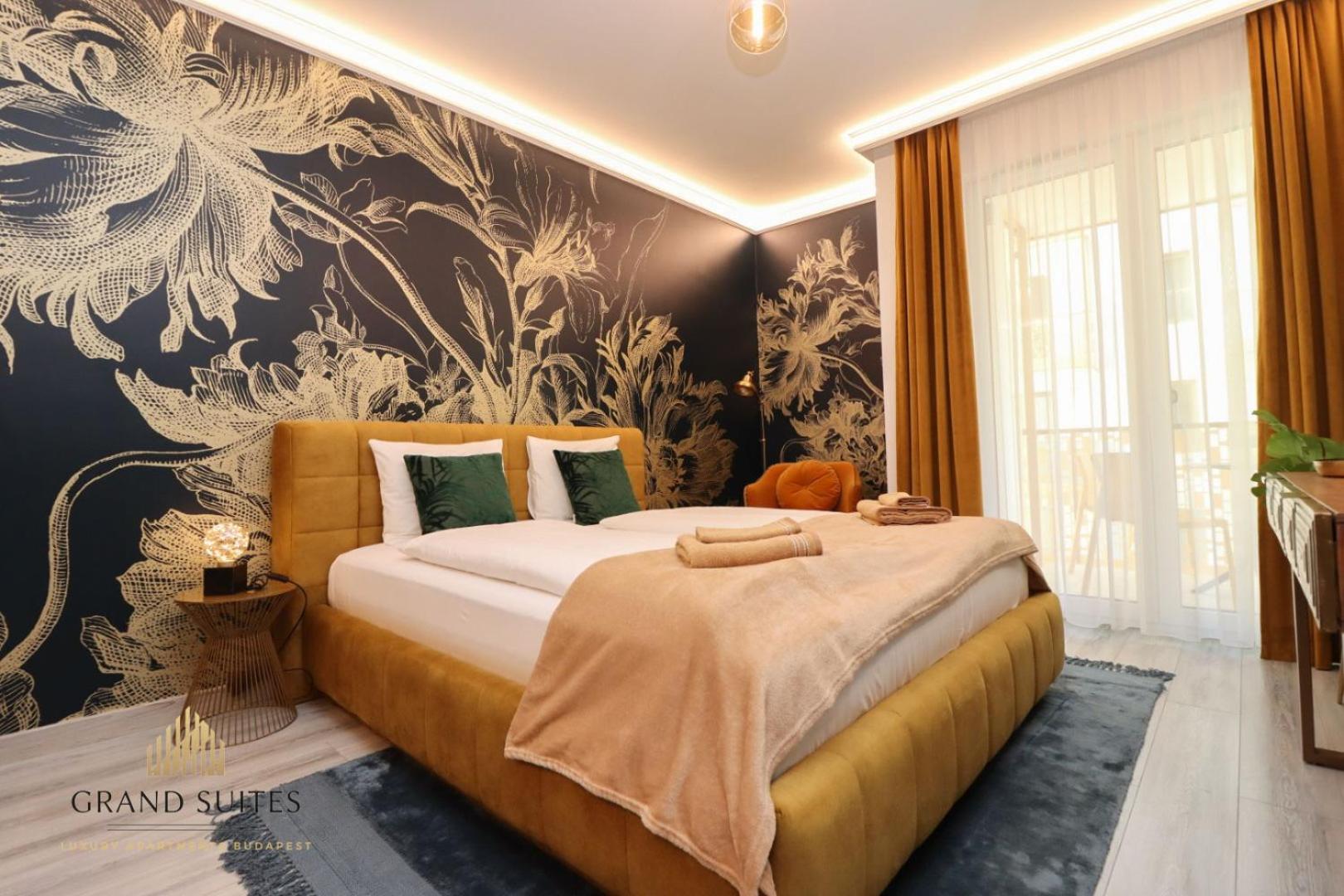 Grand Suites Central