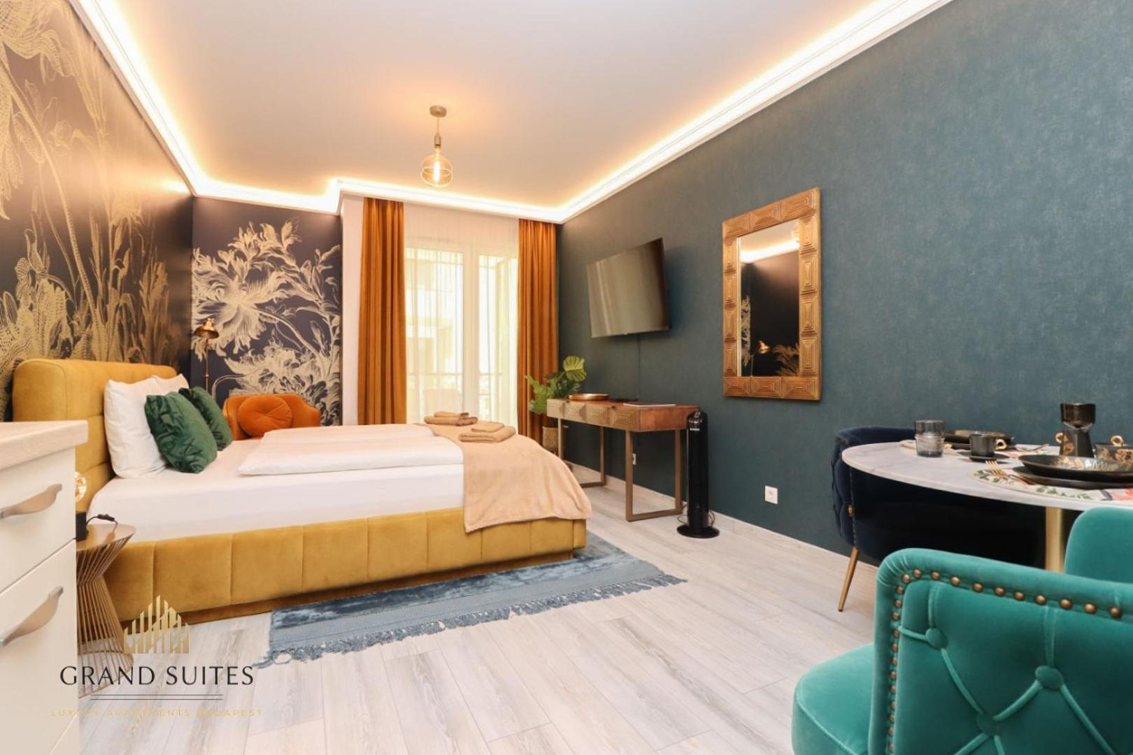 Grand Suites Central