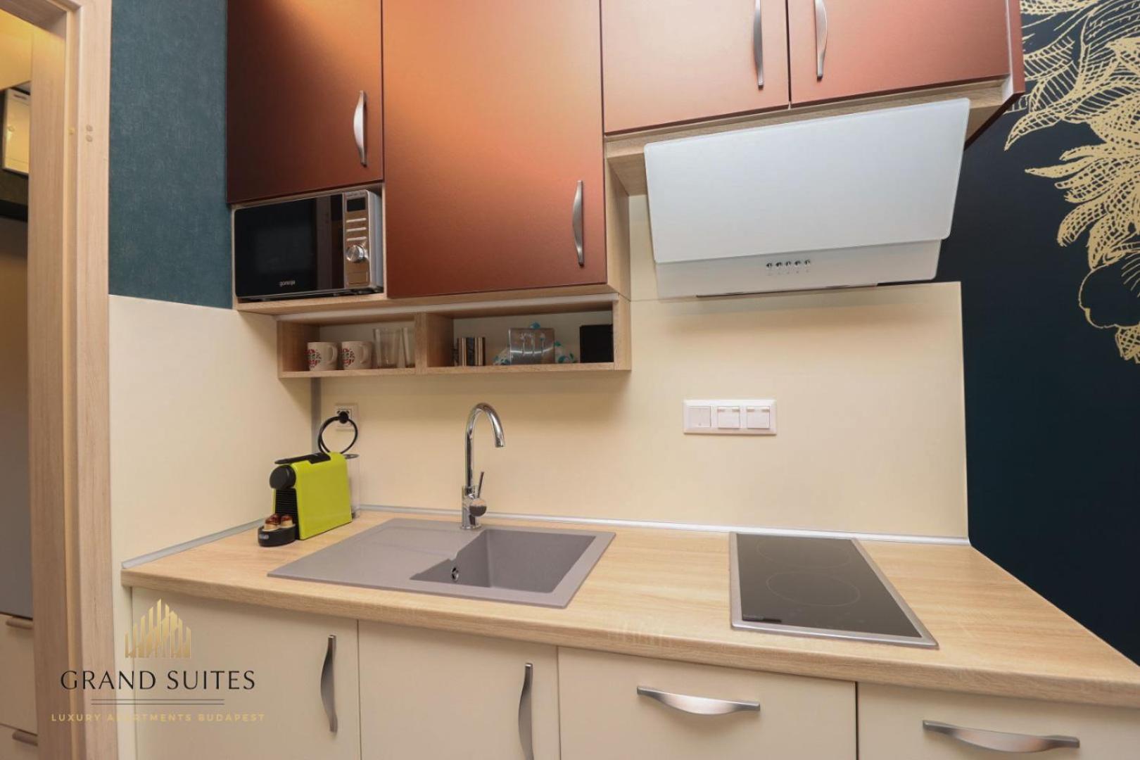 Grand Suites Central
