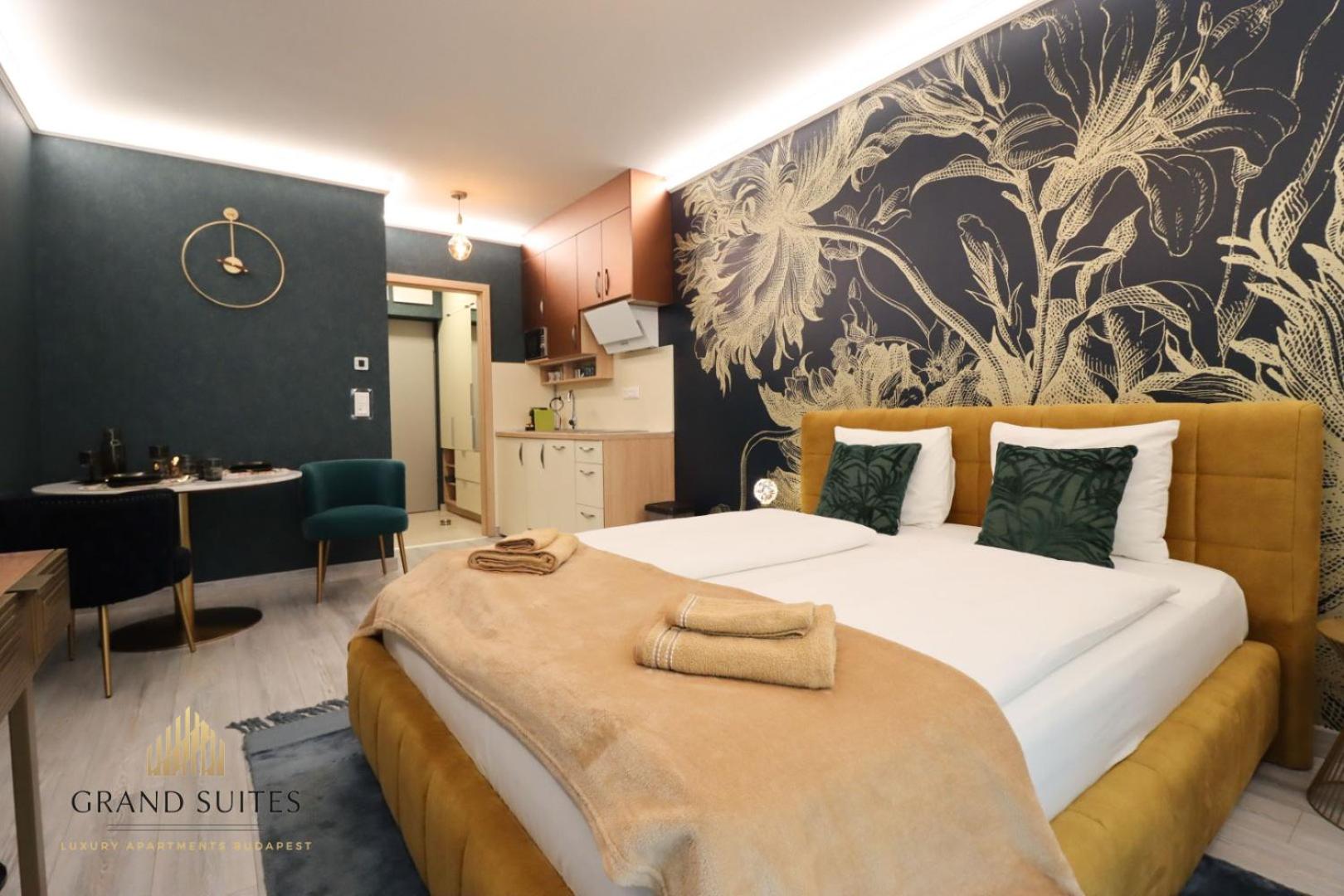 Grand Suites Central