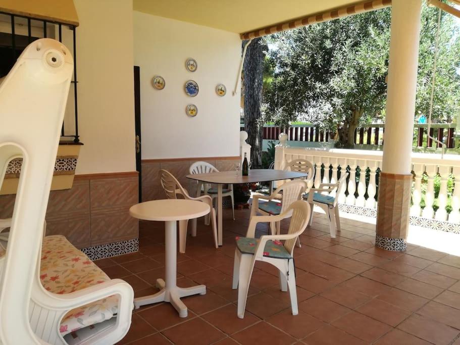 Beach house near Tennis Club La Barrosa