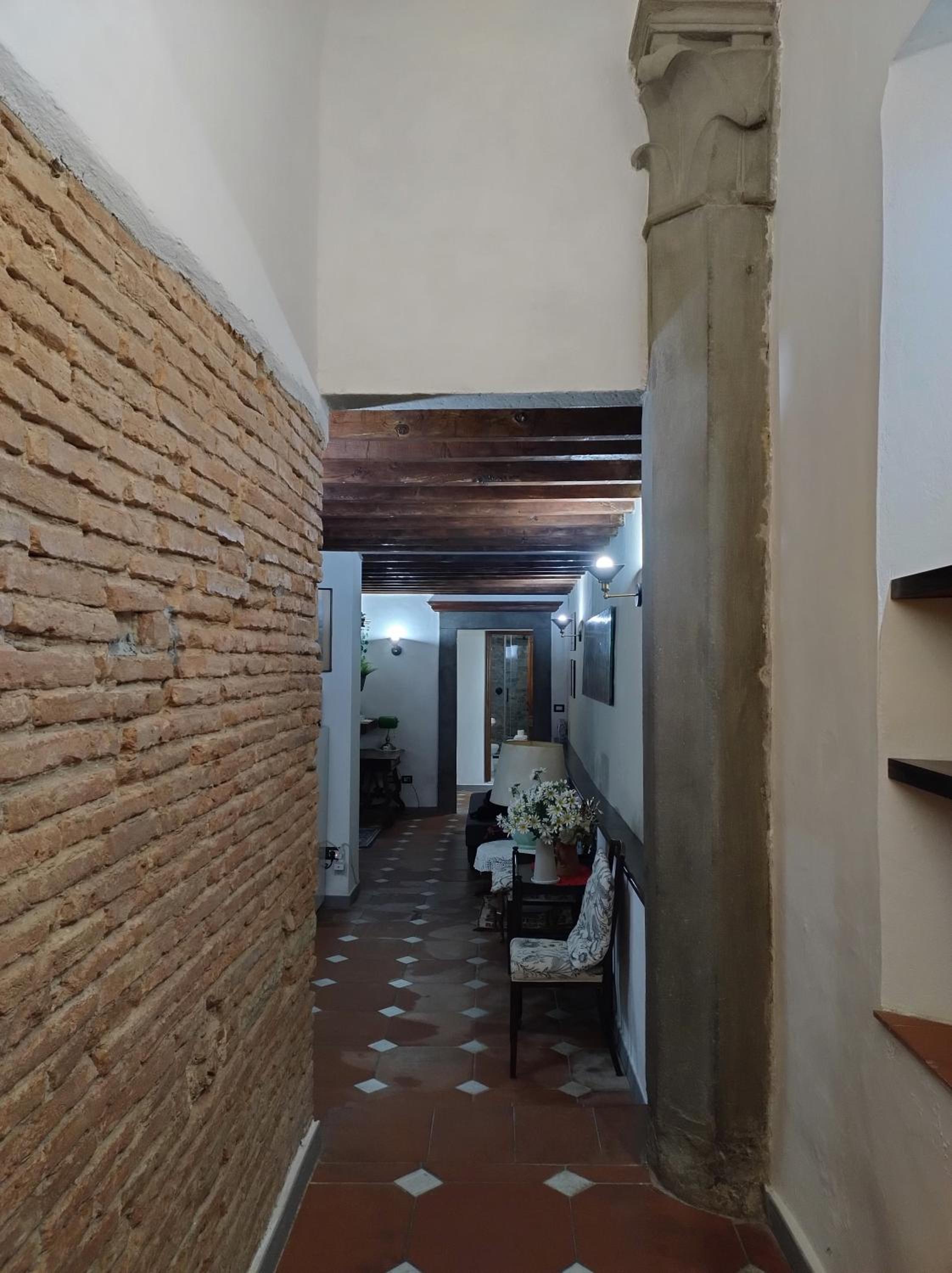 The Ancient Serragli Court