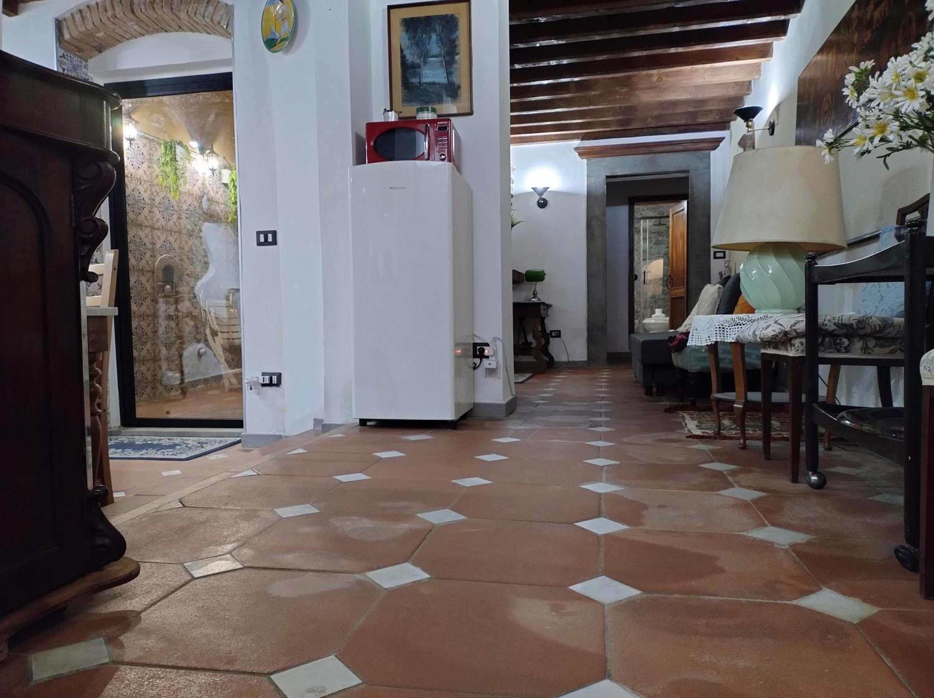 The Ancient Serragli Court