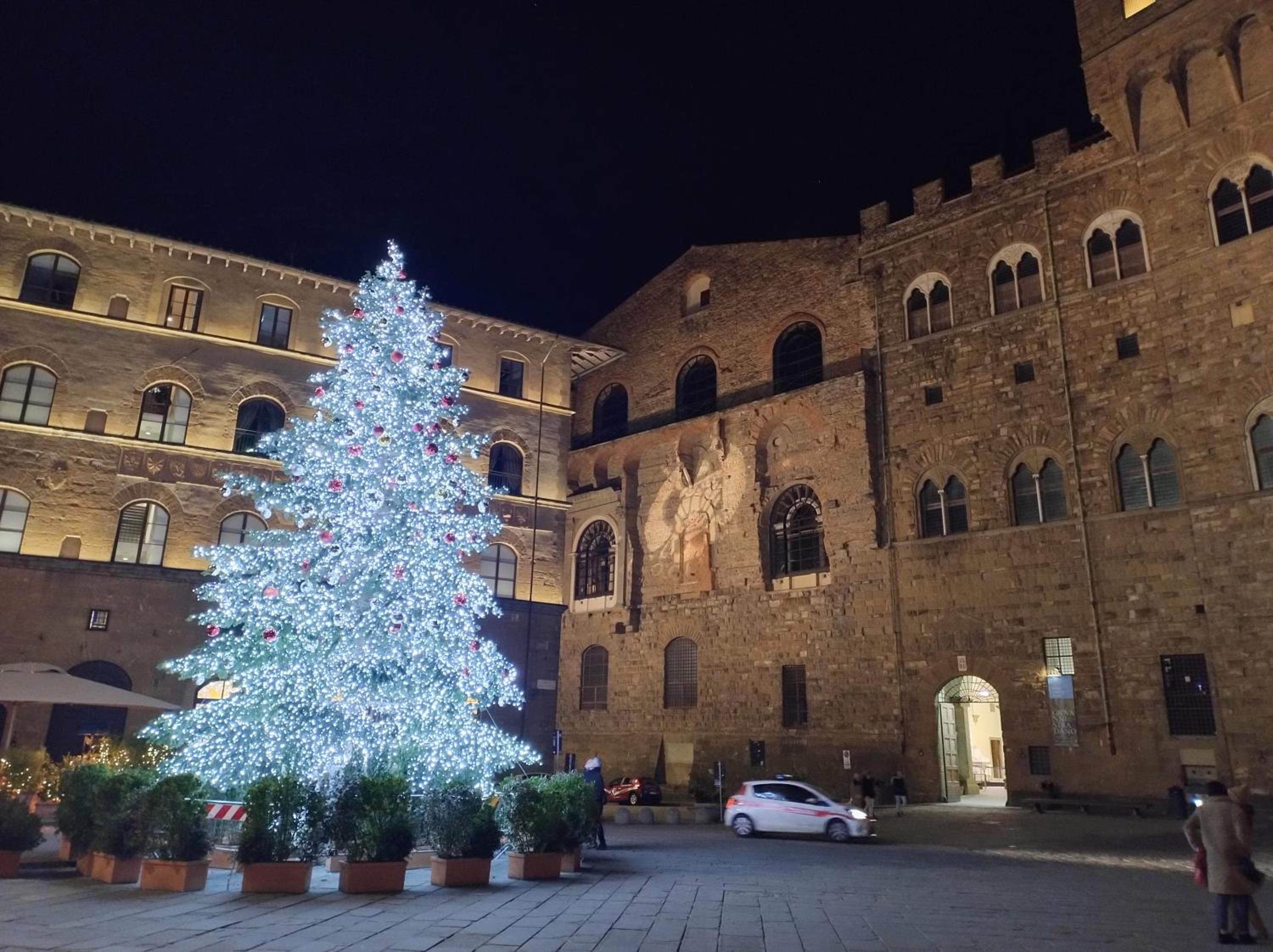 The Ancient Serragli Court